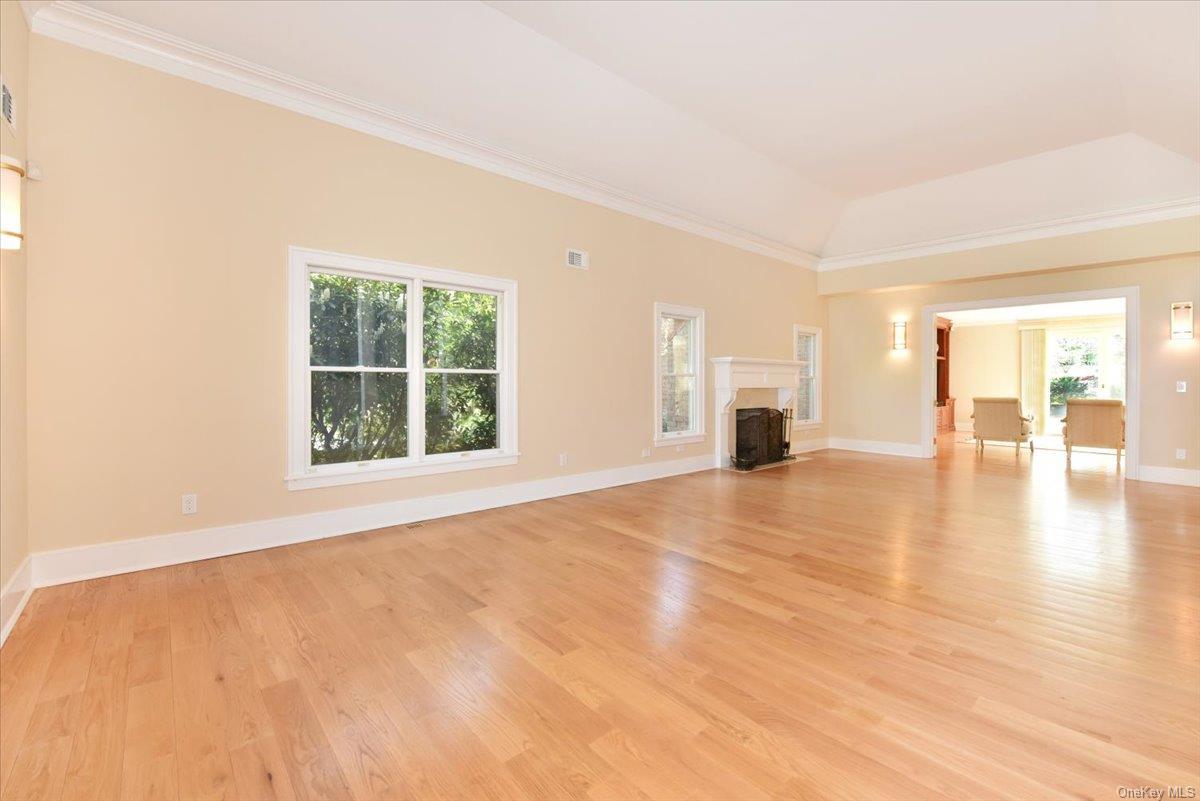 Single Family Overbrook  Nassau County, NY 11545, MLS-L3577621-9