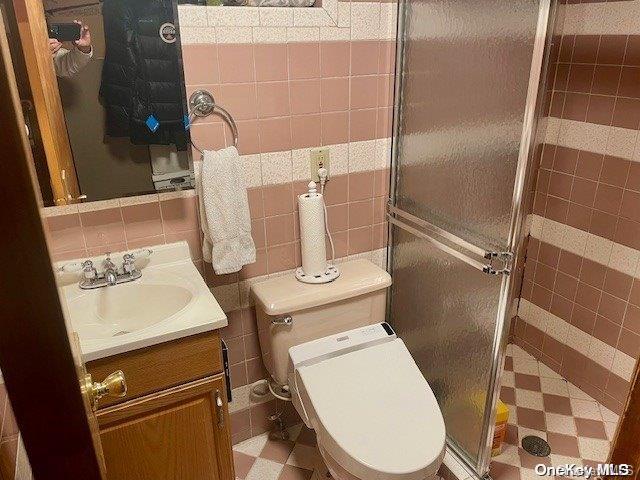 Single Family 67th  Queens, NY 11377, MLS-L3577670-16