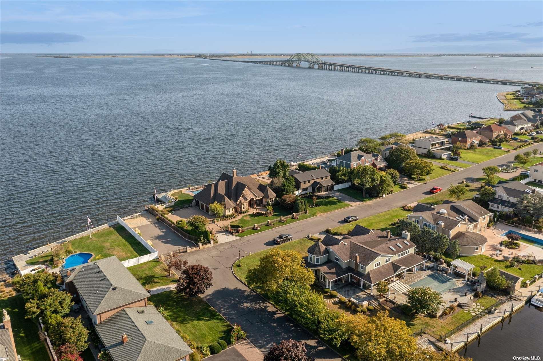Single Family Shoal  Suffolk County, NY 11795, MLS-L3577770-4