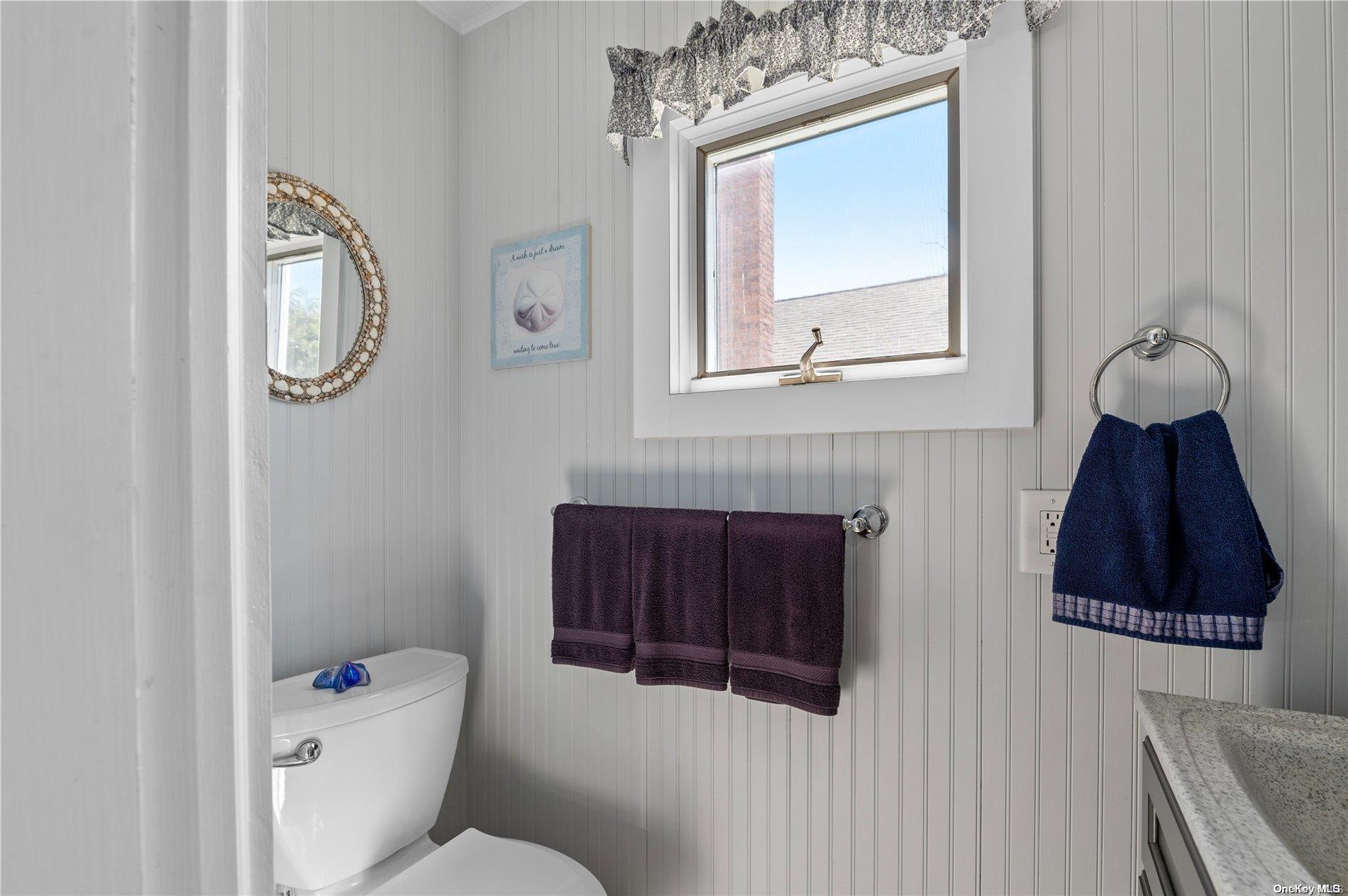 Single Family Ocean  Suffolk County, NY 11770, MLS-L3577813-10