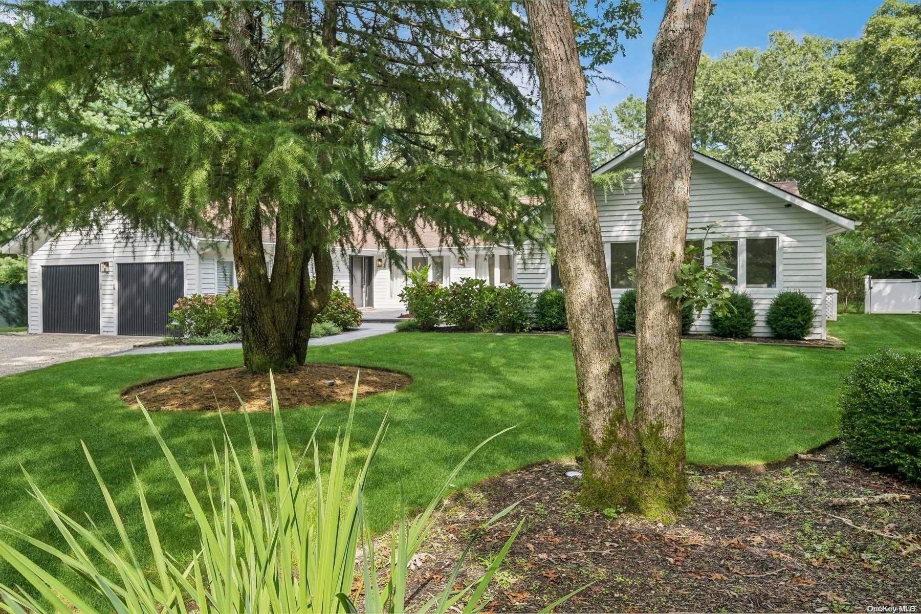 Single Family West Gate Road  Suffolk County, NY 11975, MLS-L3578072-23