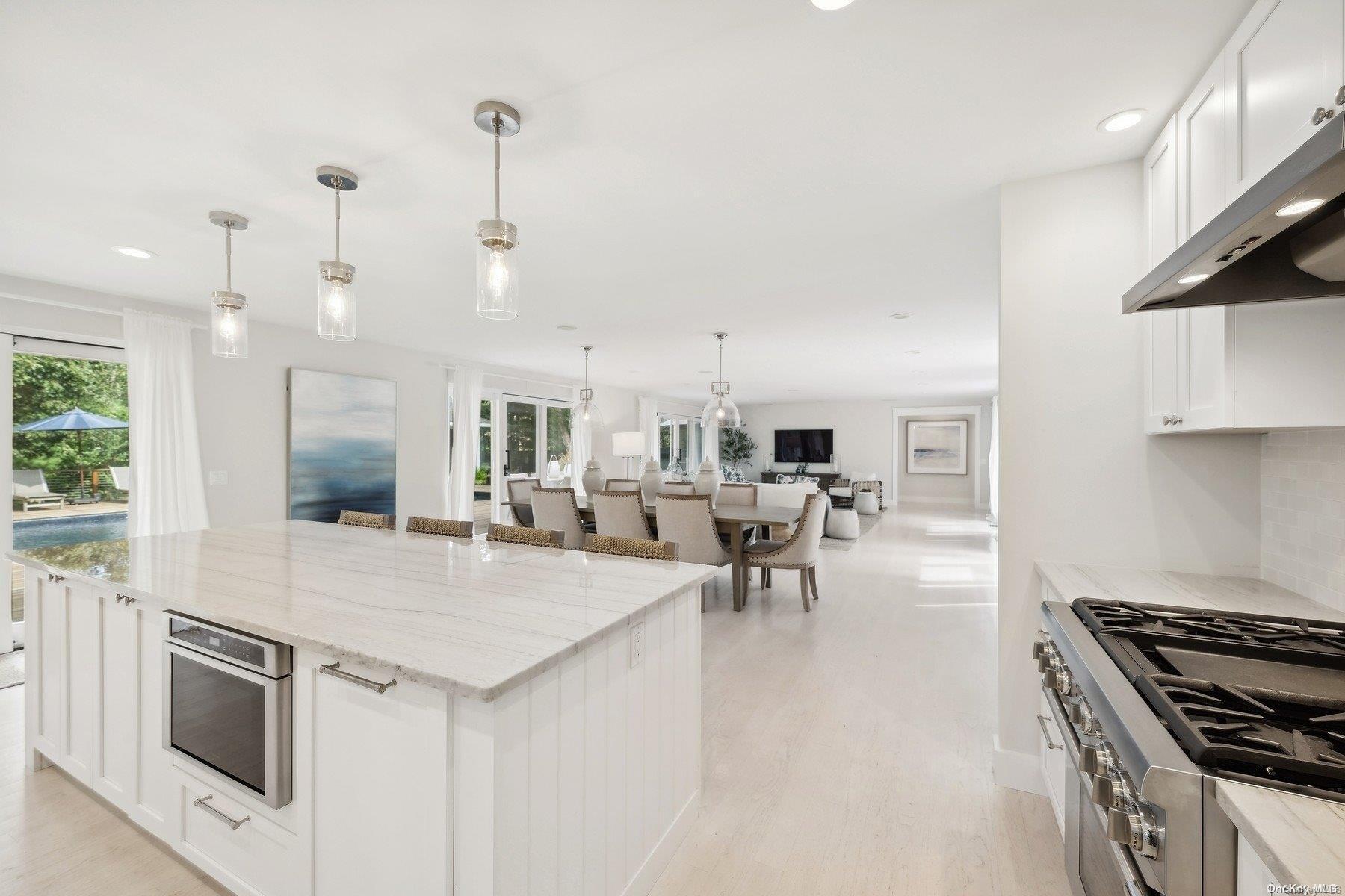 Single Family West Gate Road  Suffolk County, NY 11975, MLS-L3578072-8
