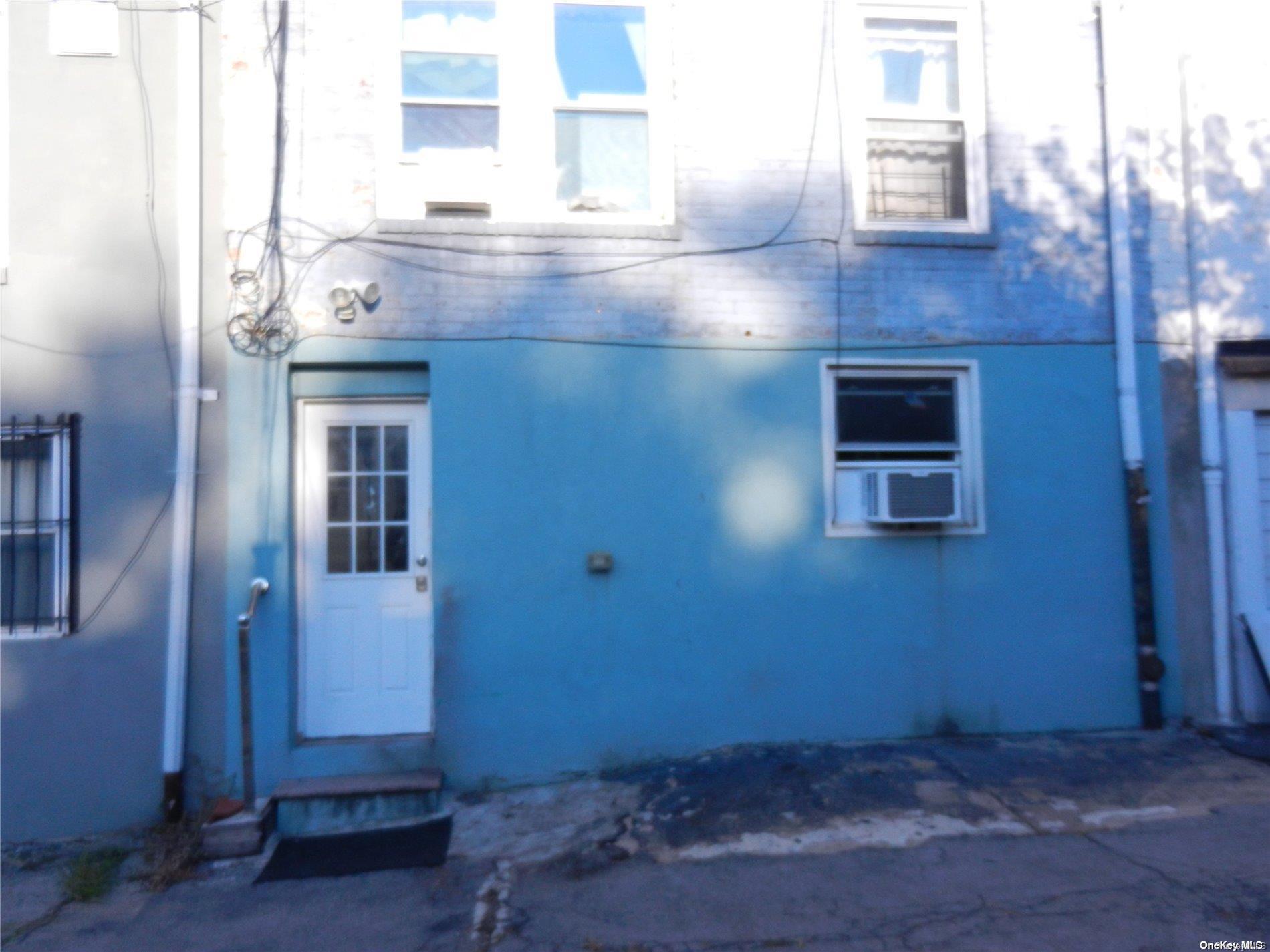 Single Family 86th  Queens, NY 11369, MLS-L3578122-18