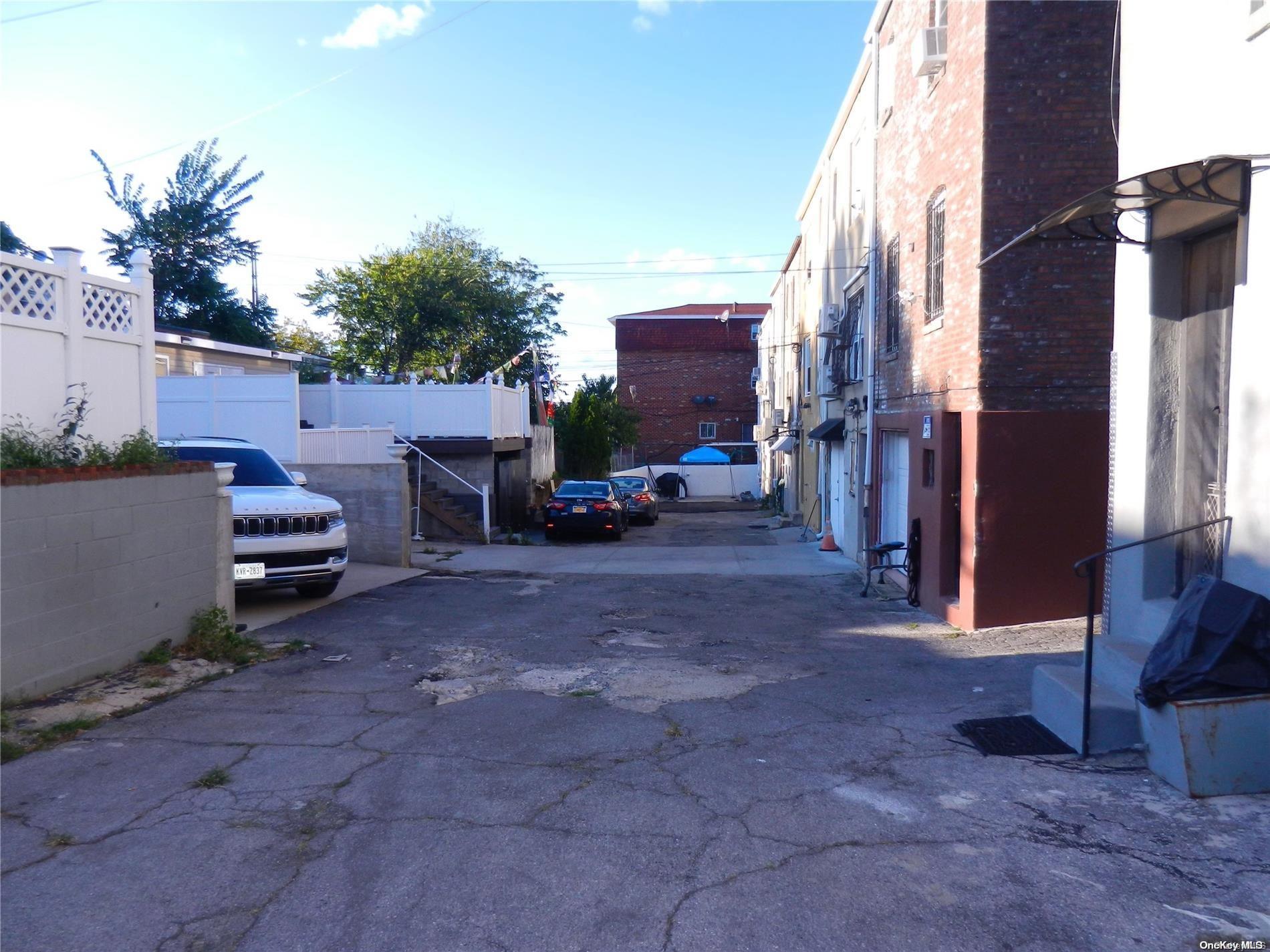 Single Family 86th  Queens, NY 11369, MLS-L3578122-21