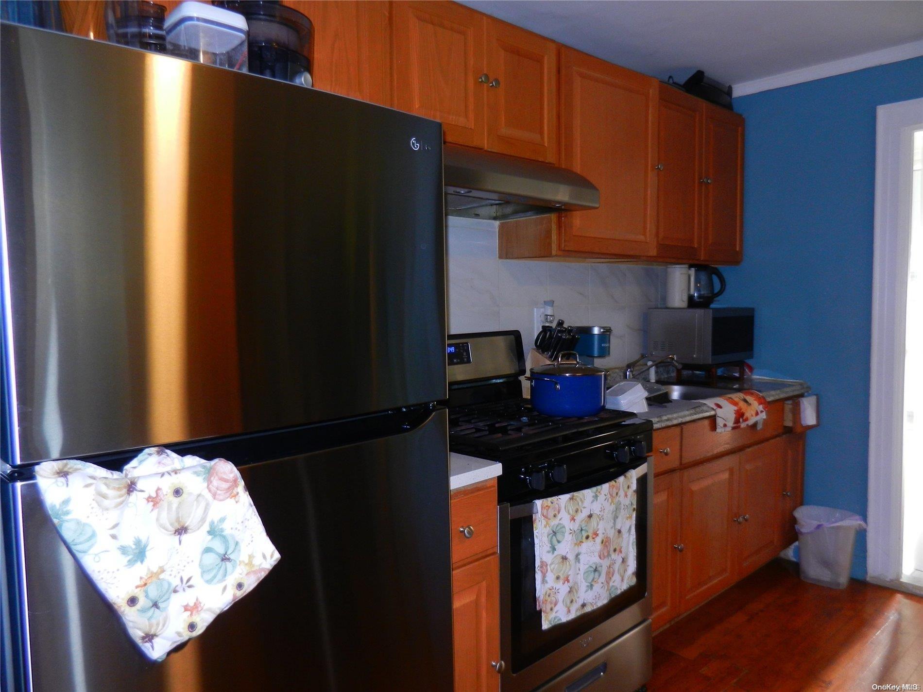 Single Family 86th  Queens, NY 11369, MLS-L3578122-5