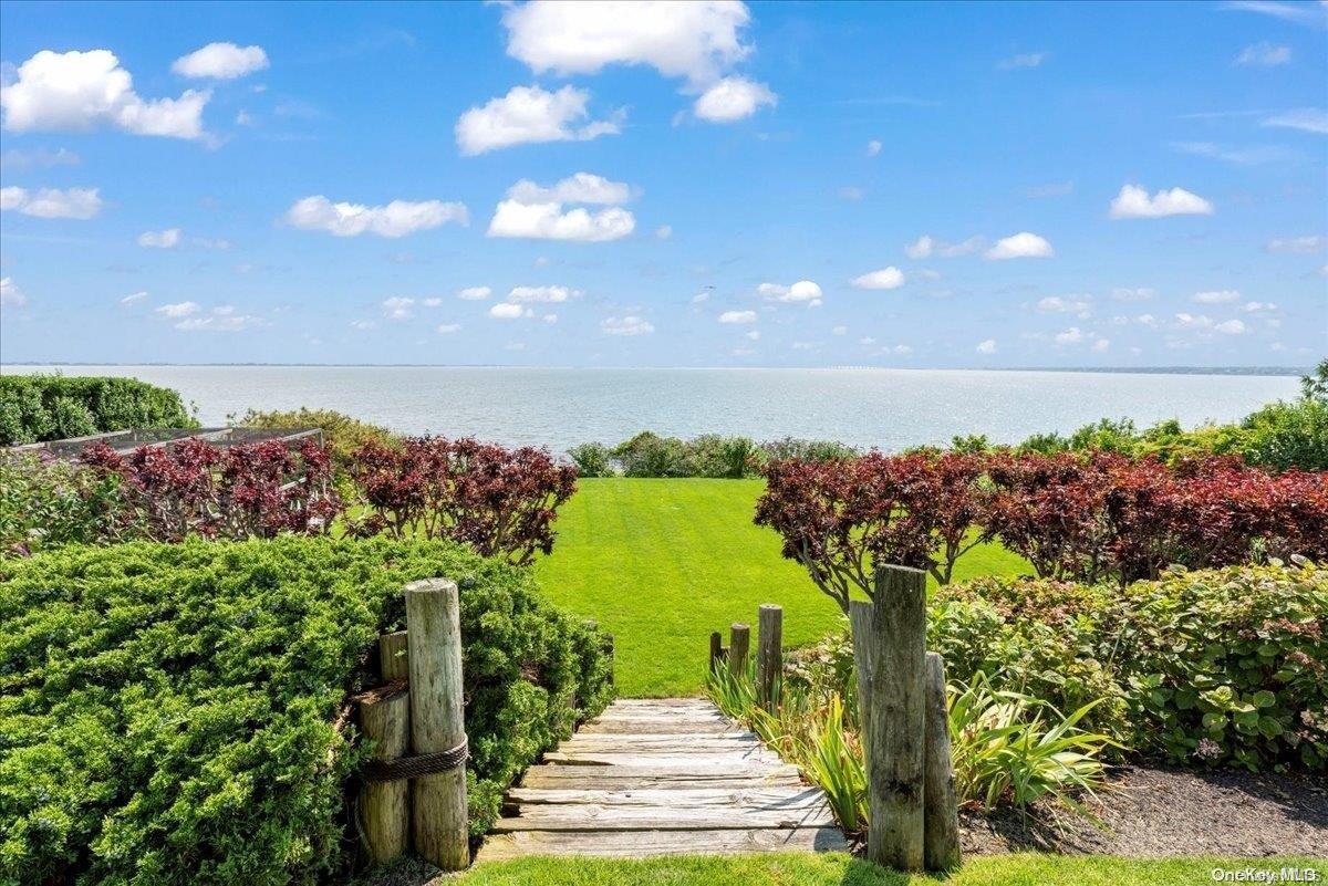 Single Family Oceanview  Suffolk County, NY 11968, MLS-L3578152-4