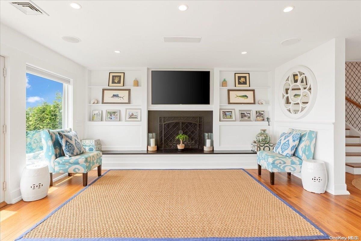 Single Family Oceanview  Suffolk County, NY 11968, MLS-L3578152-9