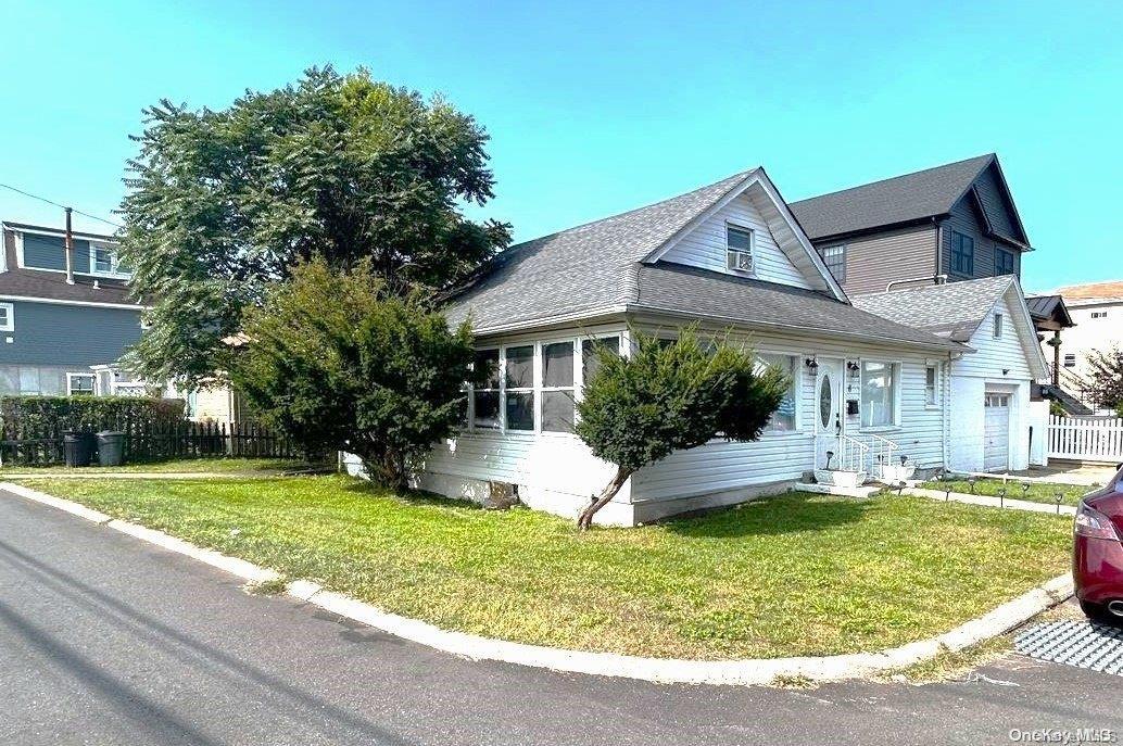 Single Family South  Nassau County, NY 11559, MLS-L3578341-8