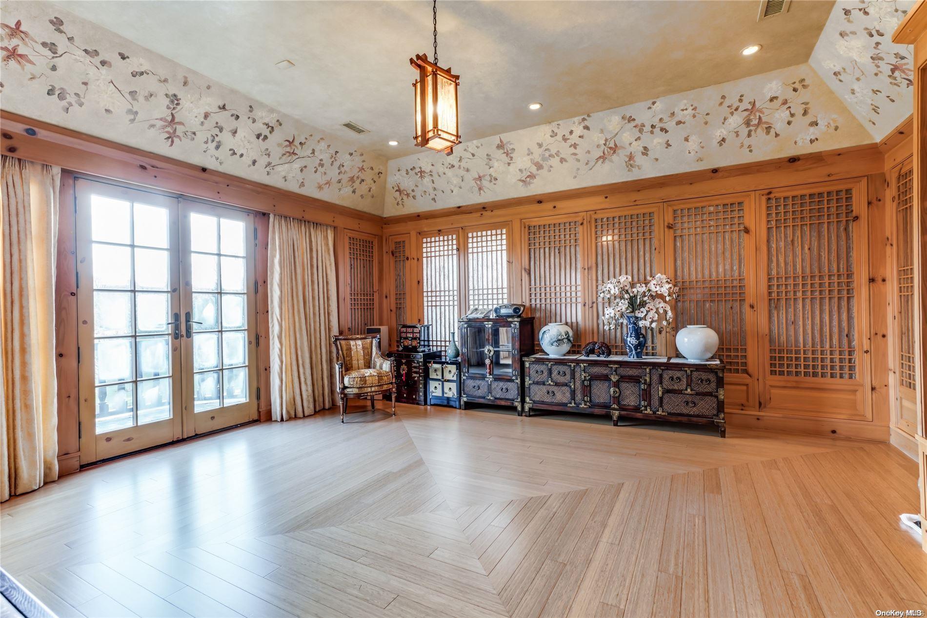 Single Family Applewood Estate  Nassau County, NY 11545, MLS-L3578383-19