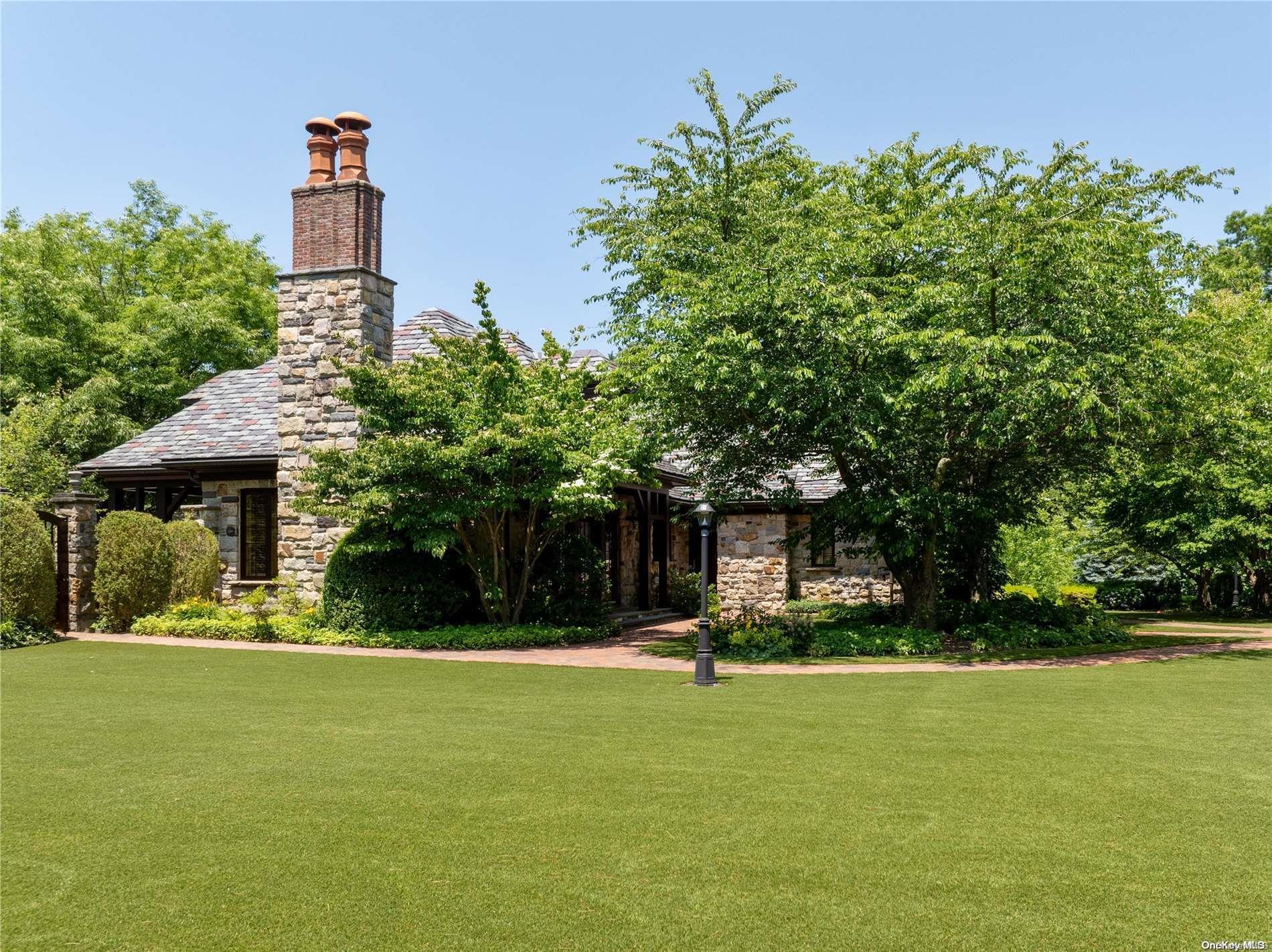 Single Family Applewood Estate  Nassau County, NY 11545, MLS-L3578383-28