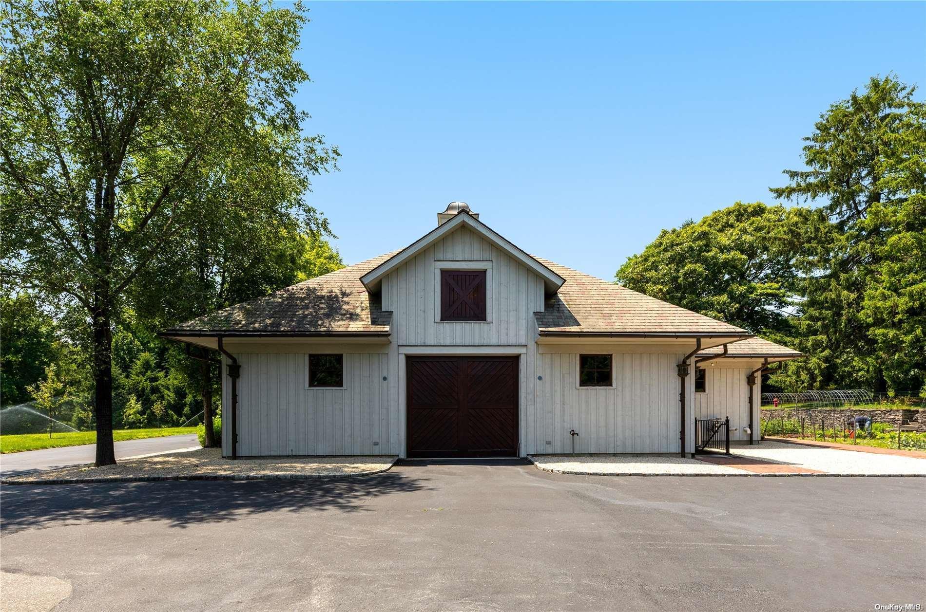 Single Family Applewood Estate  Nassau County, NY 11545, MLS-L3578383-32