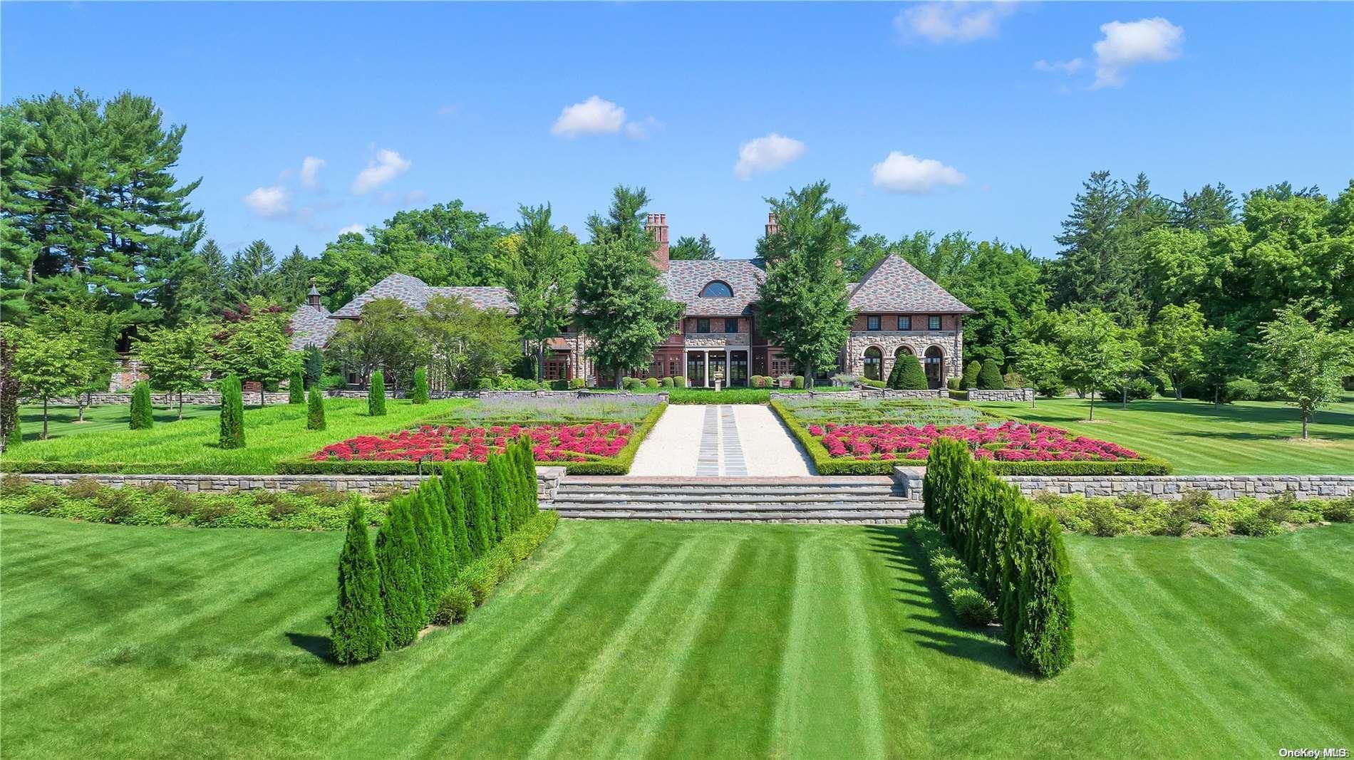 Single Family Applewood Estate  Nassau County, NY 11545, MLS-L3578383-35