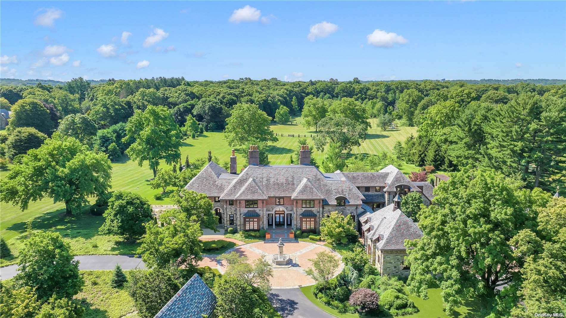 Single Family Applewood Estate  Nassau County, NY 11545, MLS-L3578383-36