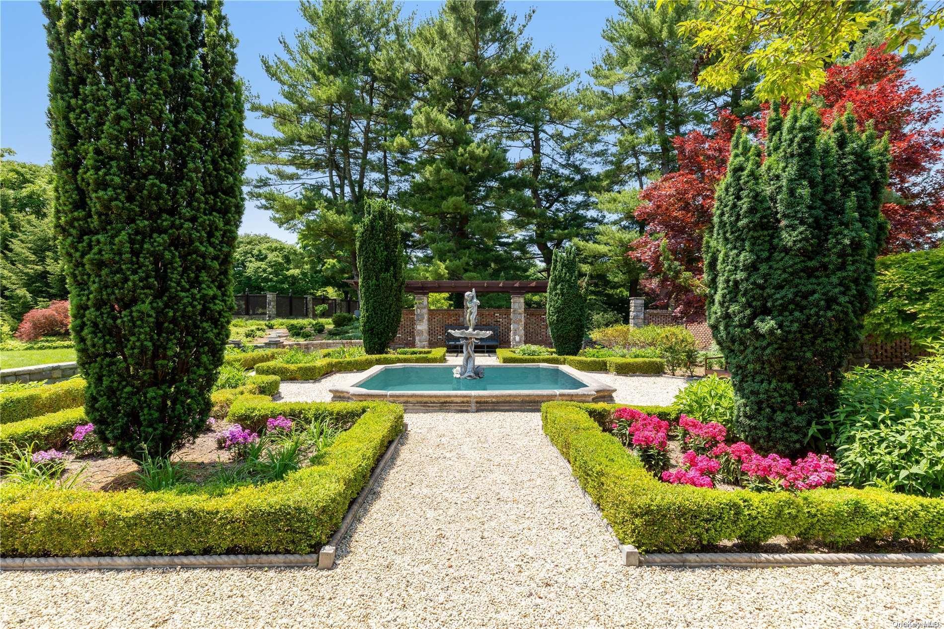 Single Family Applewood Estate  Nassau County, NY 11545, MLS-L3578383-5