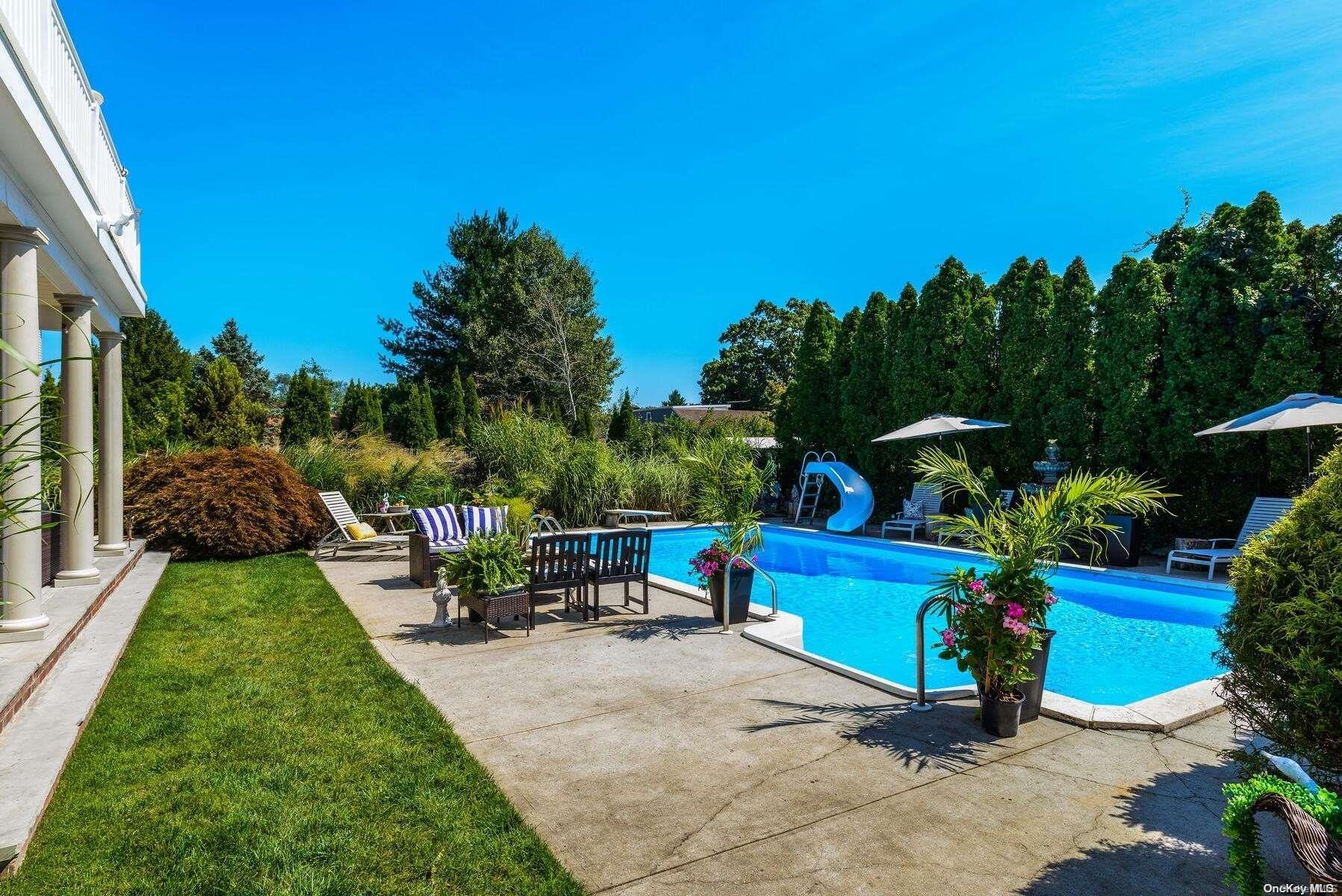 Single Family Monroe  Nassau County, NY 11710, MLS-L3578394-32