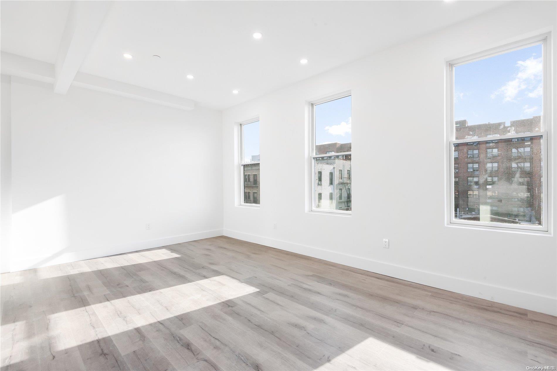 Commercial Sale Rogers  Brooklyn, NY 11226, MLS-L3578429-22
