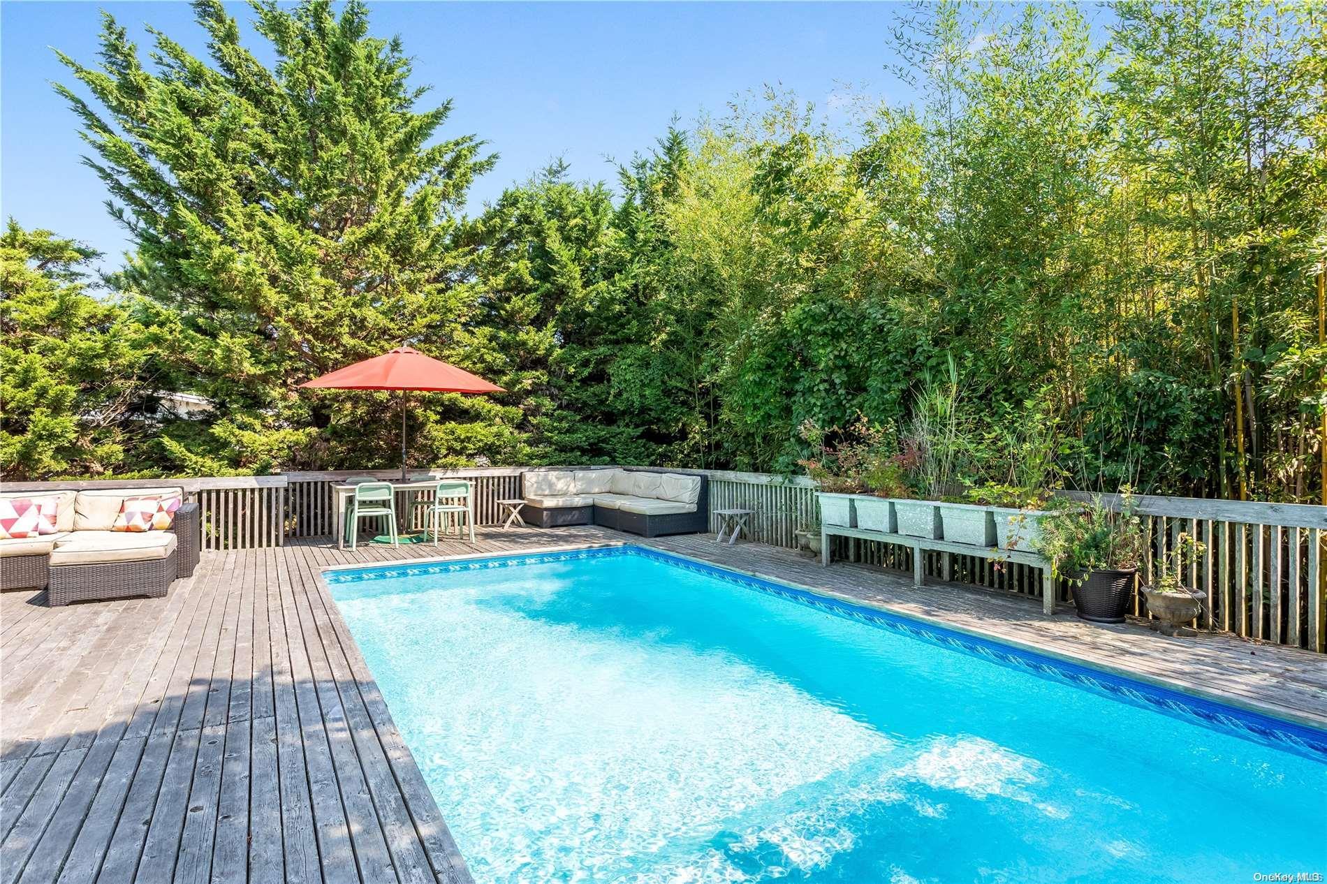 Single Family Lone Hill  Suffolk County, NY 11782, MLS-L3578612-3