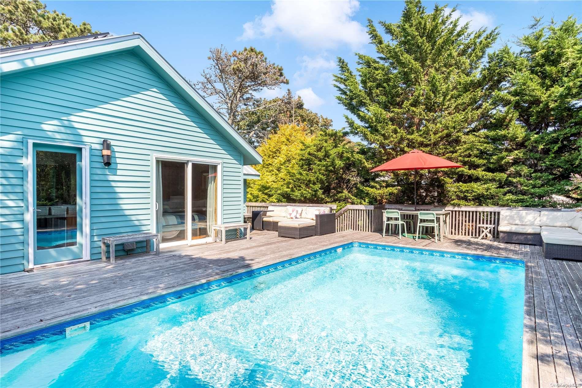 Single Family Lone Hill  Suffolk County, NY 11782, MLS-L3578612-4