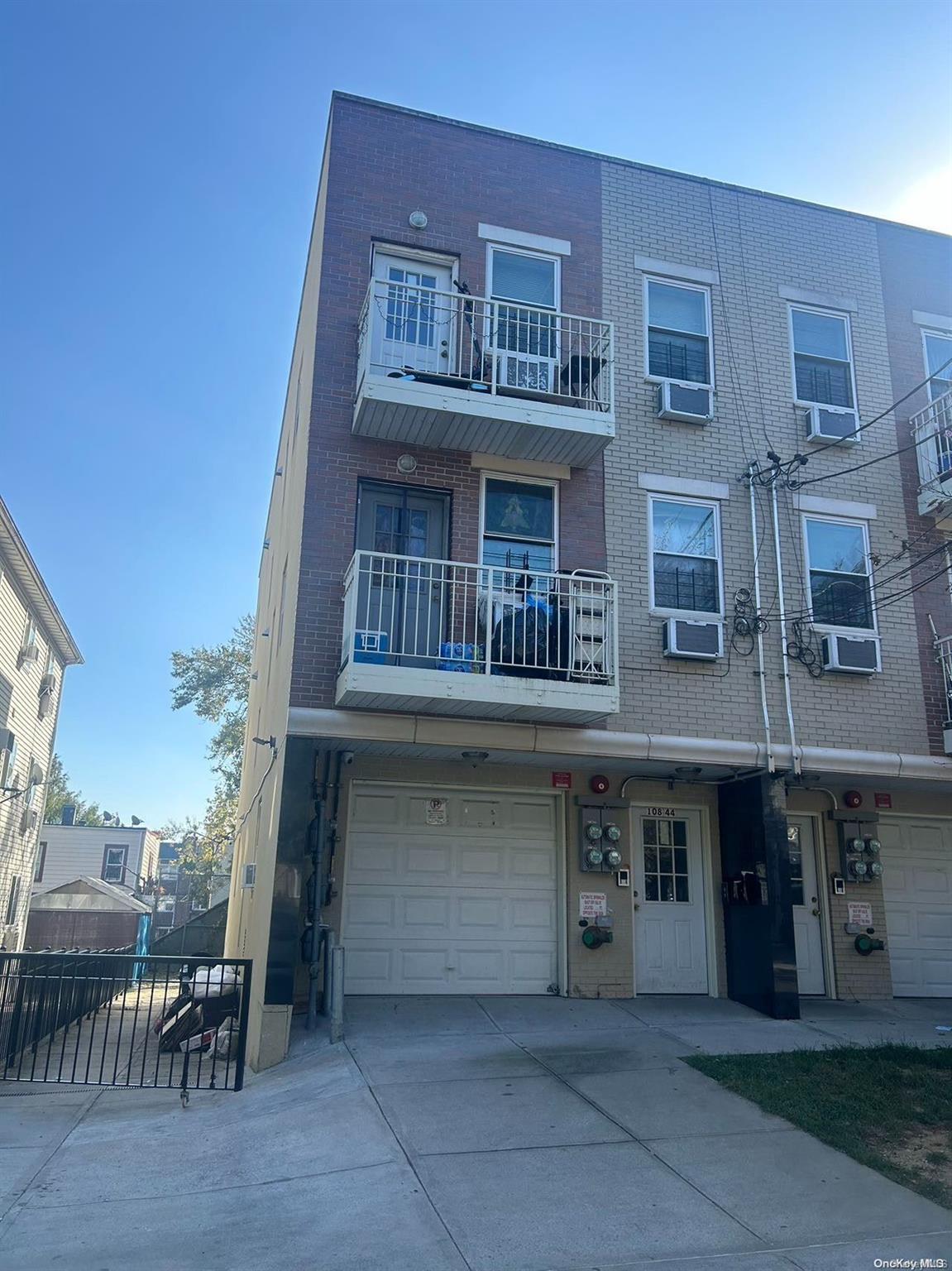 Single Family 41st  Queens, NY 11368, MLS-L3578636-4