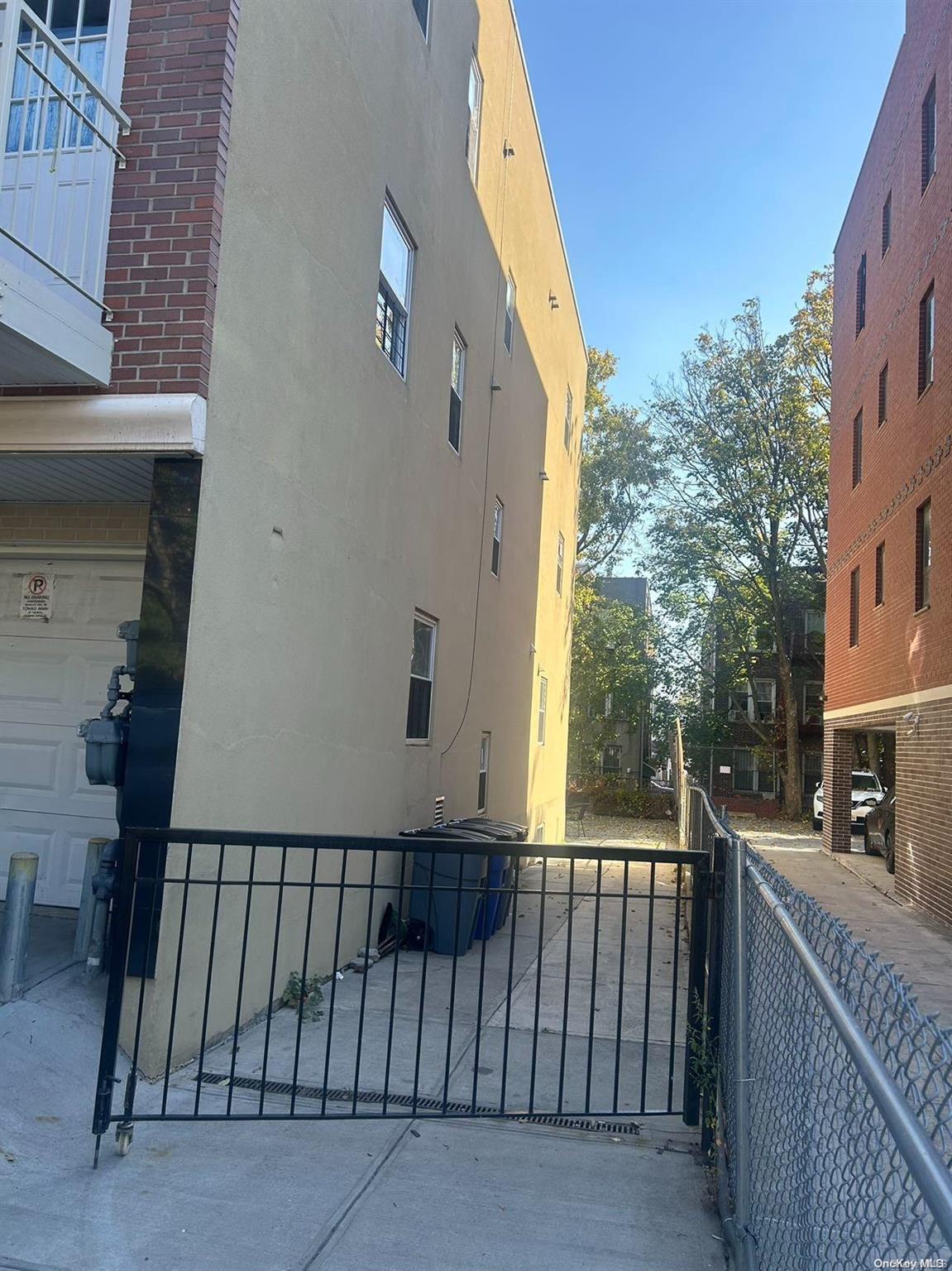 Single Family 41st  Queens, NY 11368, MLS-L3578636-5