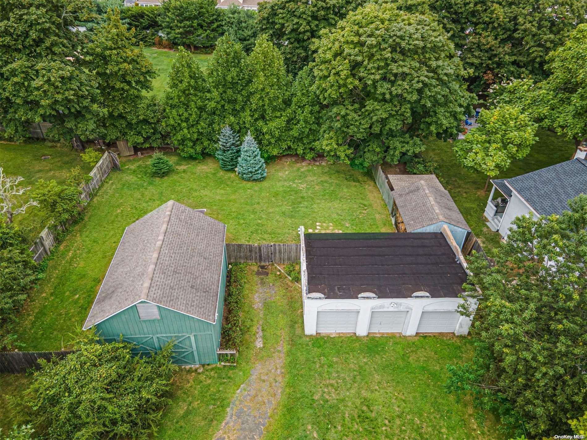 Single Family Seatuck  Suffolk County, NY 11941, MLS-L3578656-26