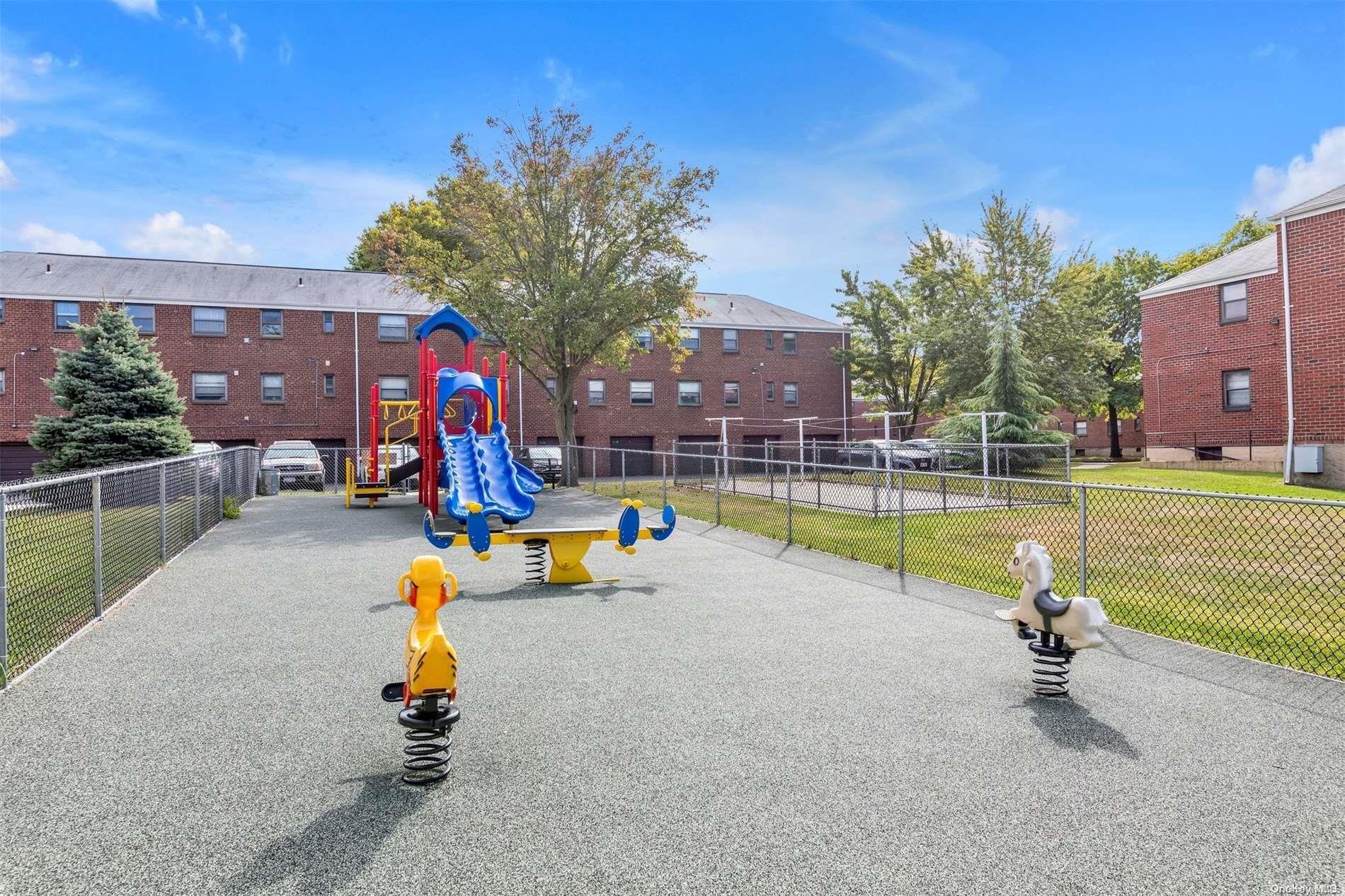 Coop 17th  Queens, NY 11357, MLS-L3578669-15