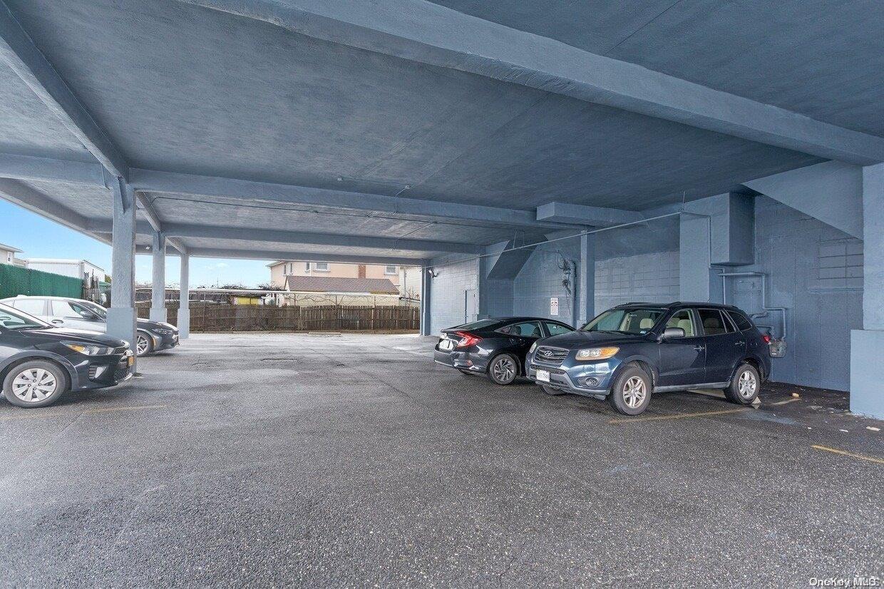Commercial Lease Hempstead  Nassau County, NY 11010, MLS-L3578765-2