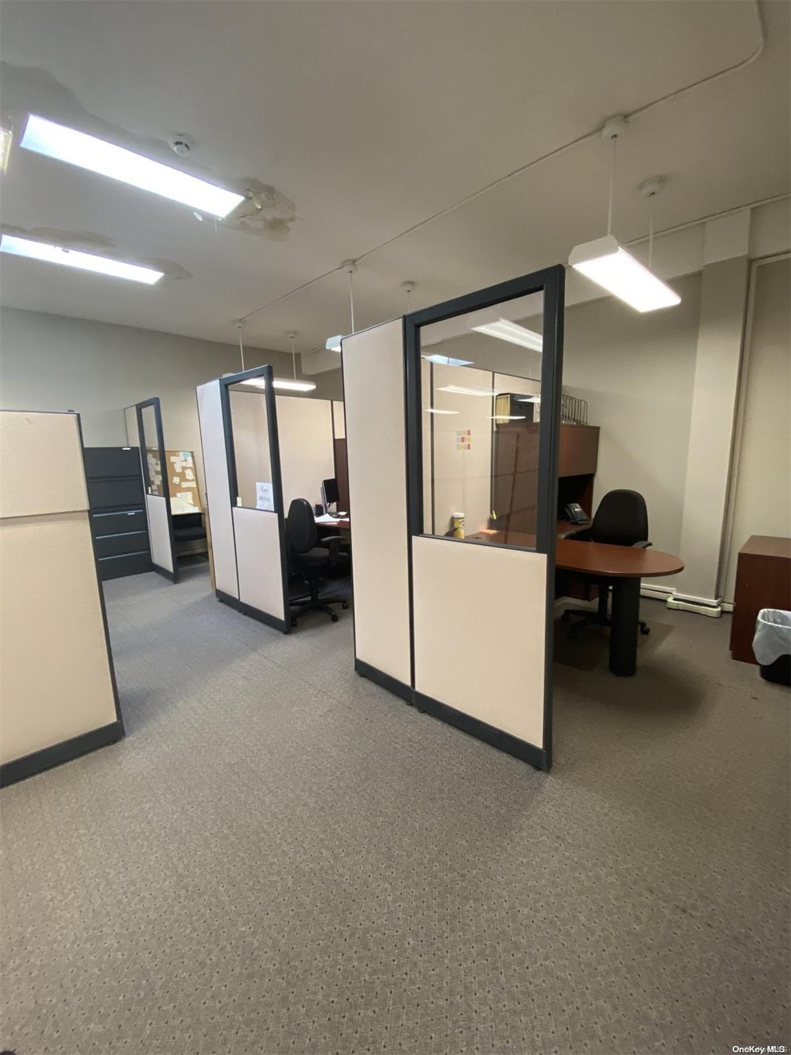 Commercial Lease Hempstead  Nassau County, NY 11010, MLS-L3578765-7