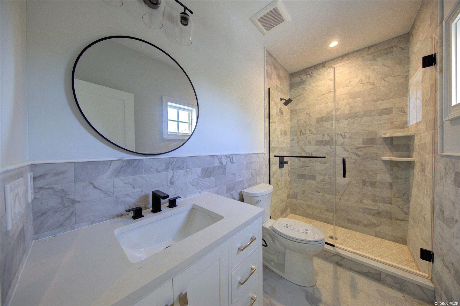 Single Family Crystal Mews  Suffolk County, NY 11937, MLS-L3578771-12
