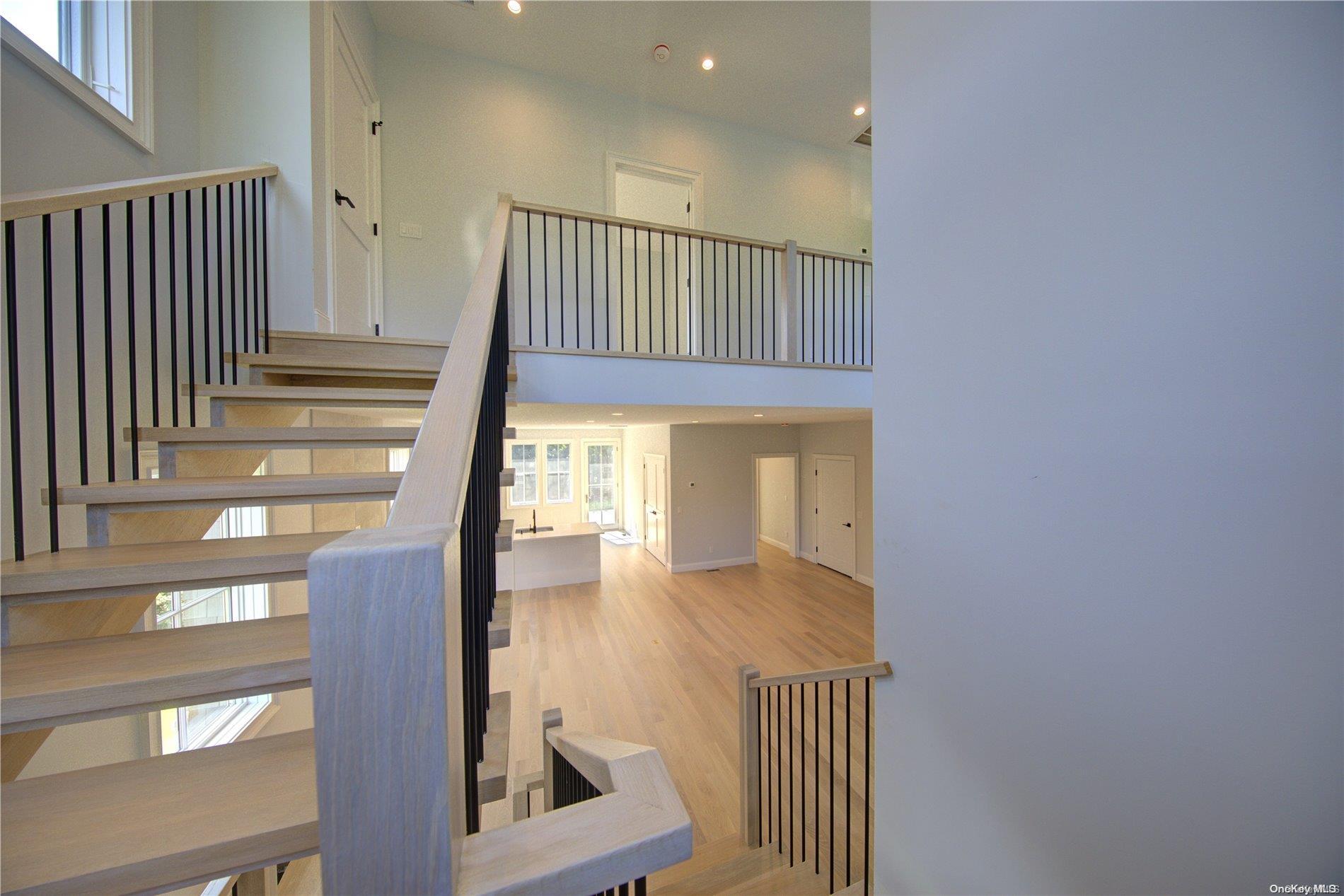 Single Family Crystal Mews  Suffolk County, NY 11937, MLS-L3578771-14