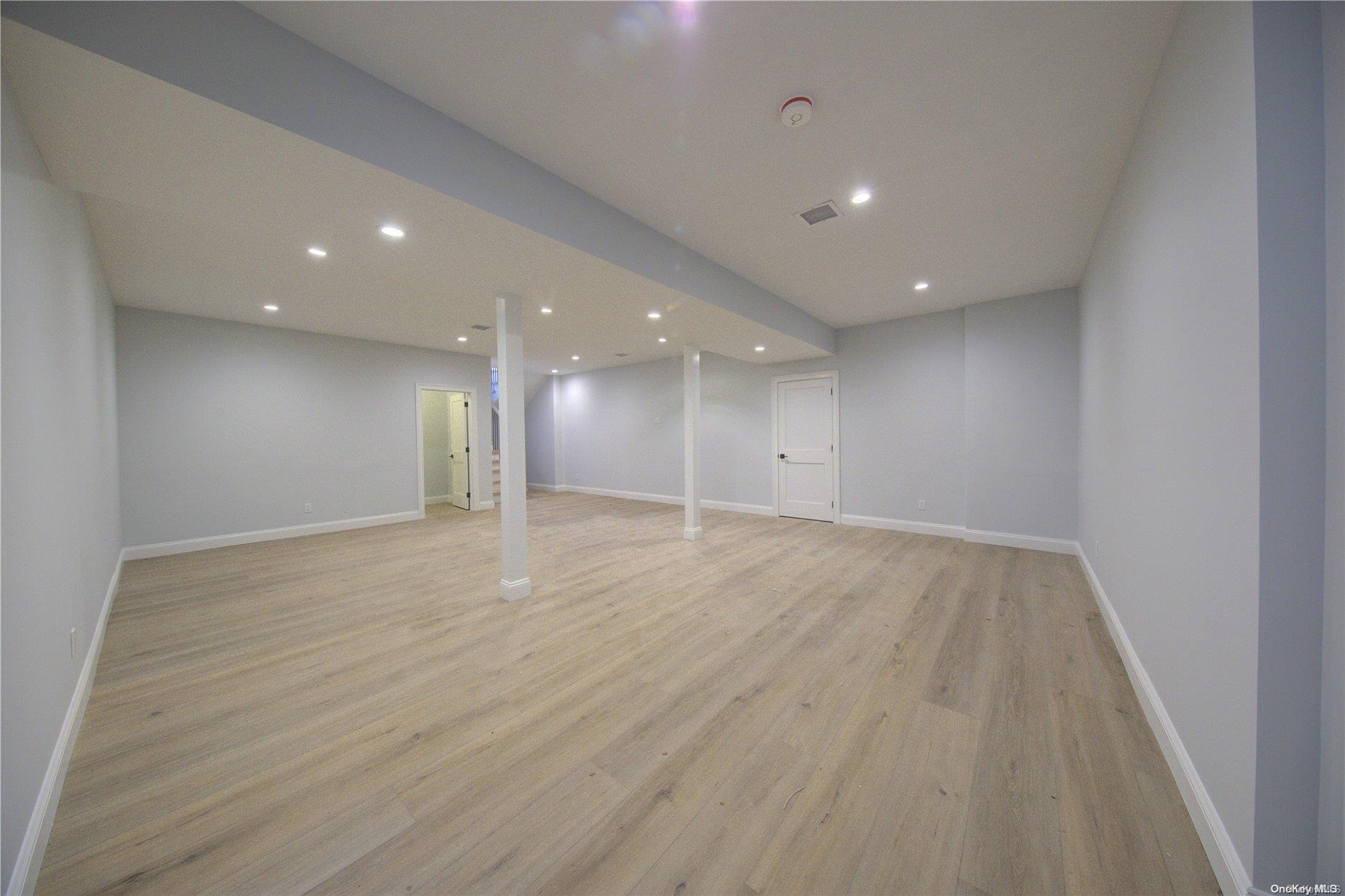 Single Family Crystal Mews  Suffolk County, NY 11937, MLS-L3578771-17