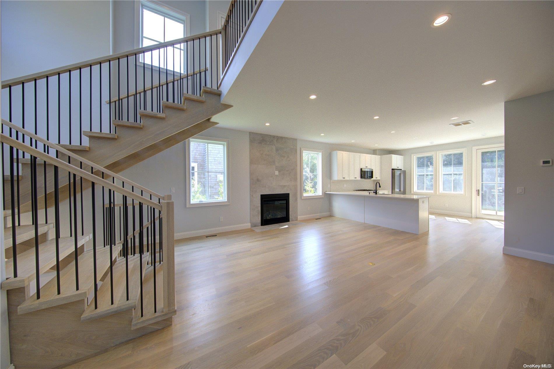 Single Family Crystal Mews  Suffolk County, NY 11937, MLS-L3578771-2