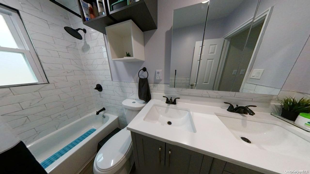 Apartment Huntington Ave  Bronx, NY 10465, MLS-L3578832-4