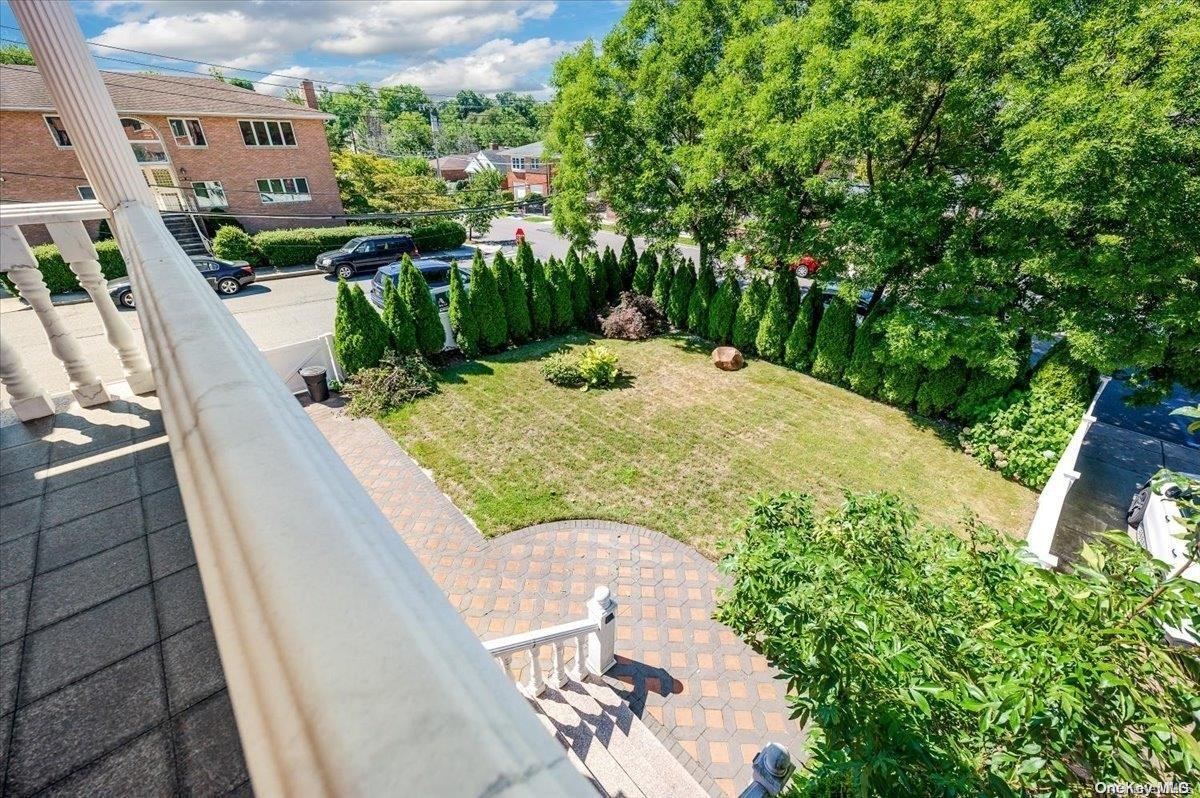 Single Family Rushmore  Queens, NY 11362, MLS-L3579146-18