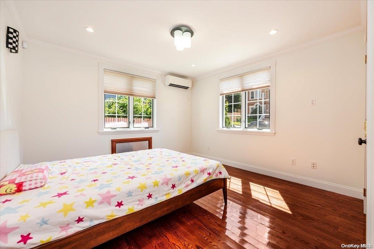 Single Family Rushmore  Queens, NY 11362, MLS-L3579146-19