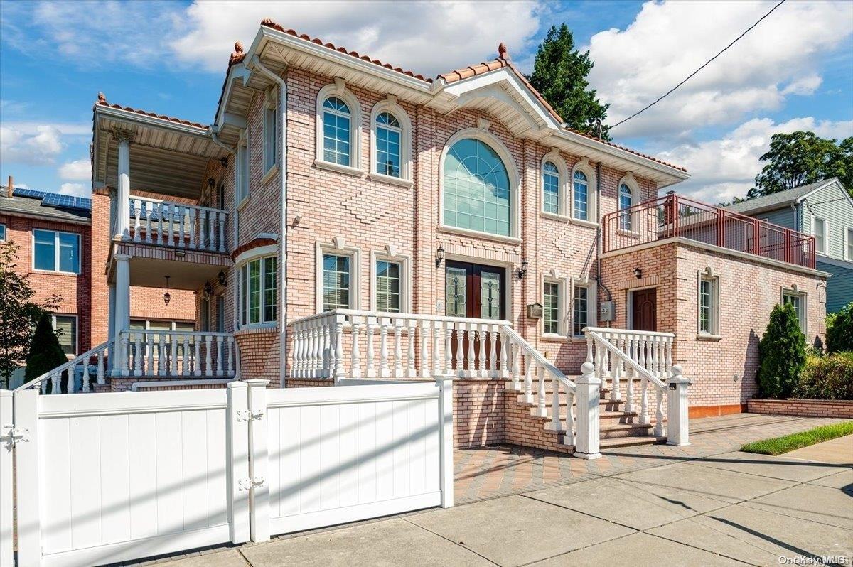 Single Family Rushmore  Queens, NY 11362, MLS-L3579146-2
