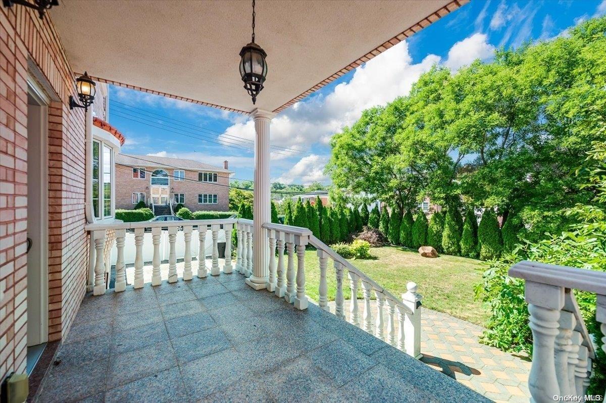Single Family Rushmore  Queens, NY 11362, MLS-L3579146-21