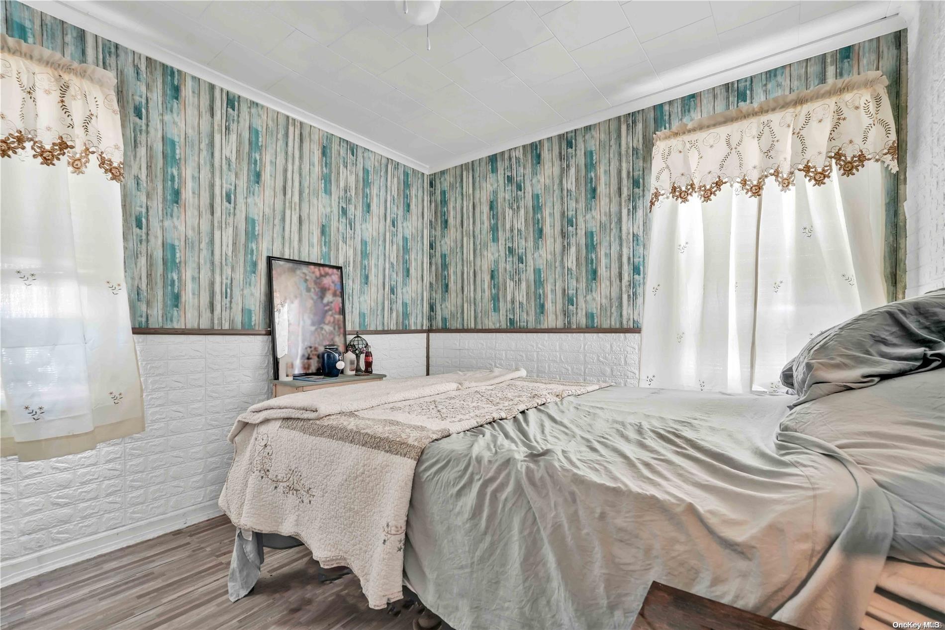 Single Family Locust  Nassau County, NY 11735, MLS-L3579165-12