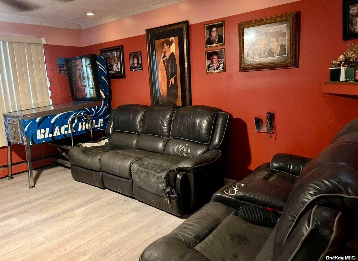 Single Family Peeker  Suffolk County, NY 11951, MLS-L3579249-7