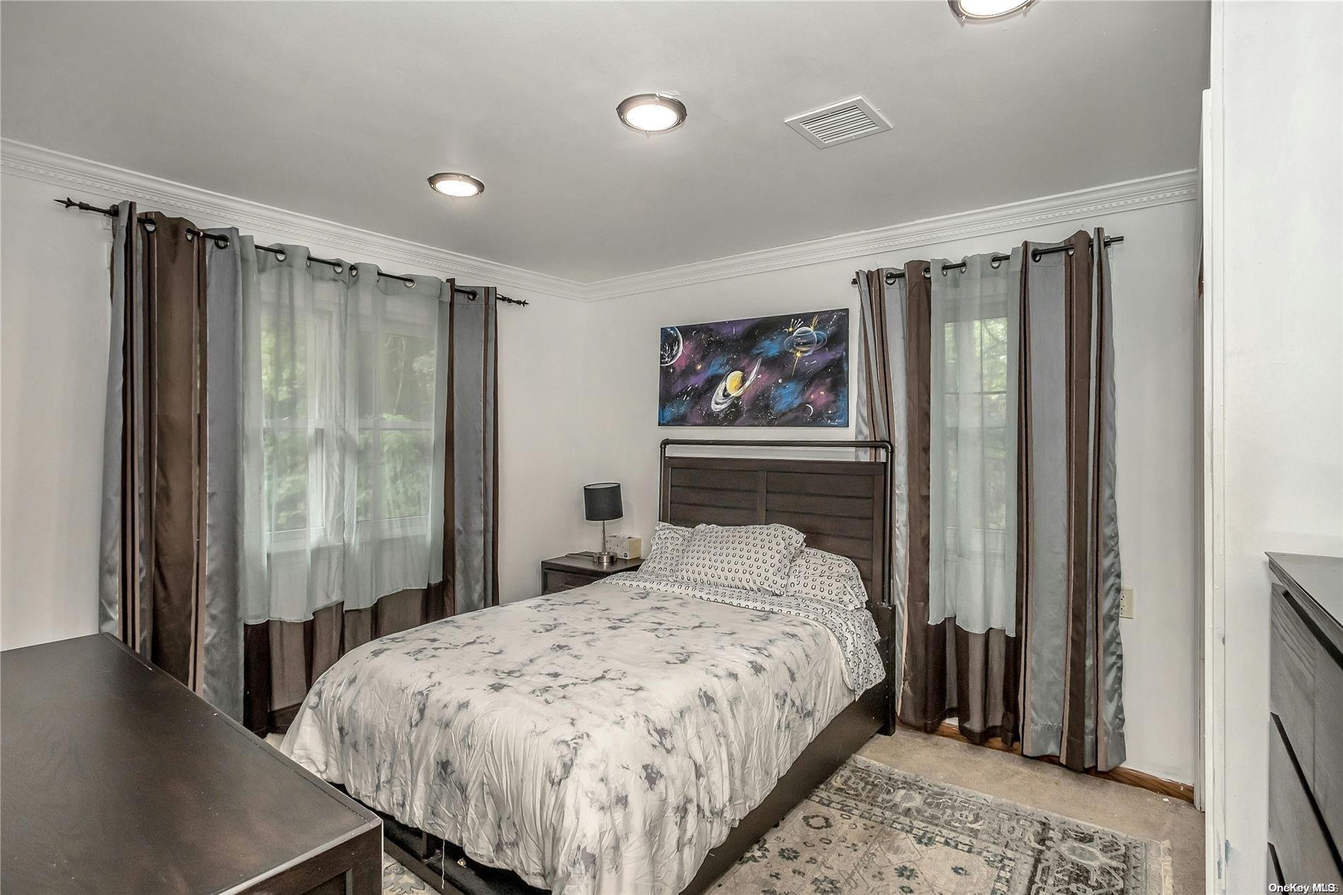 Single Family Woodbury  Nassau County, NY 11797, MLS-L3579325-19
