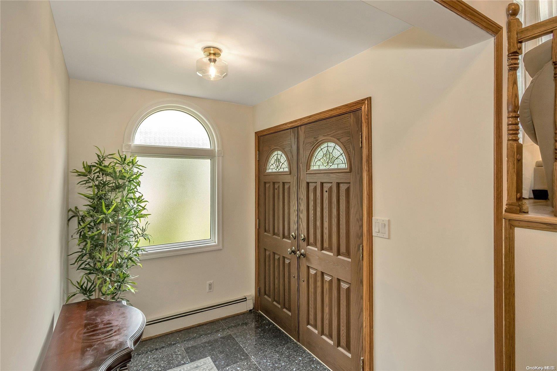 Single Family Woodbury  Nassau County, NY 11797, MLS-L3579325-6