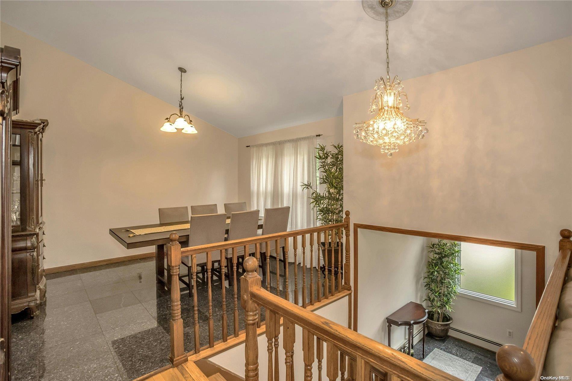 Single Family Woodbury  Nassau County, NY 11797, MLS-L3579325-9