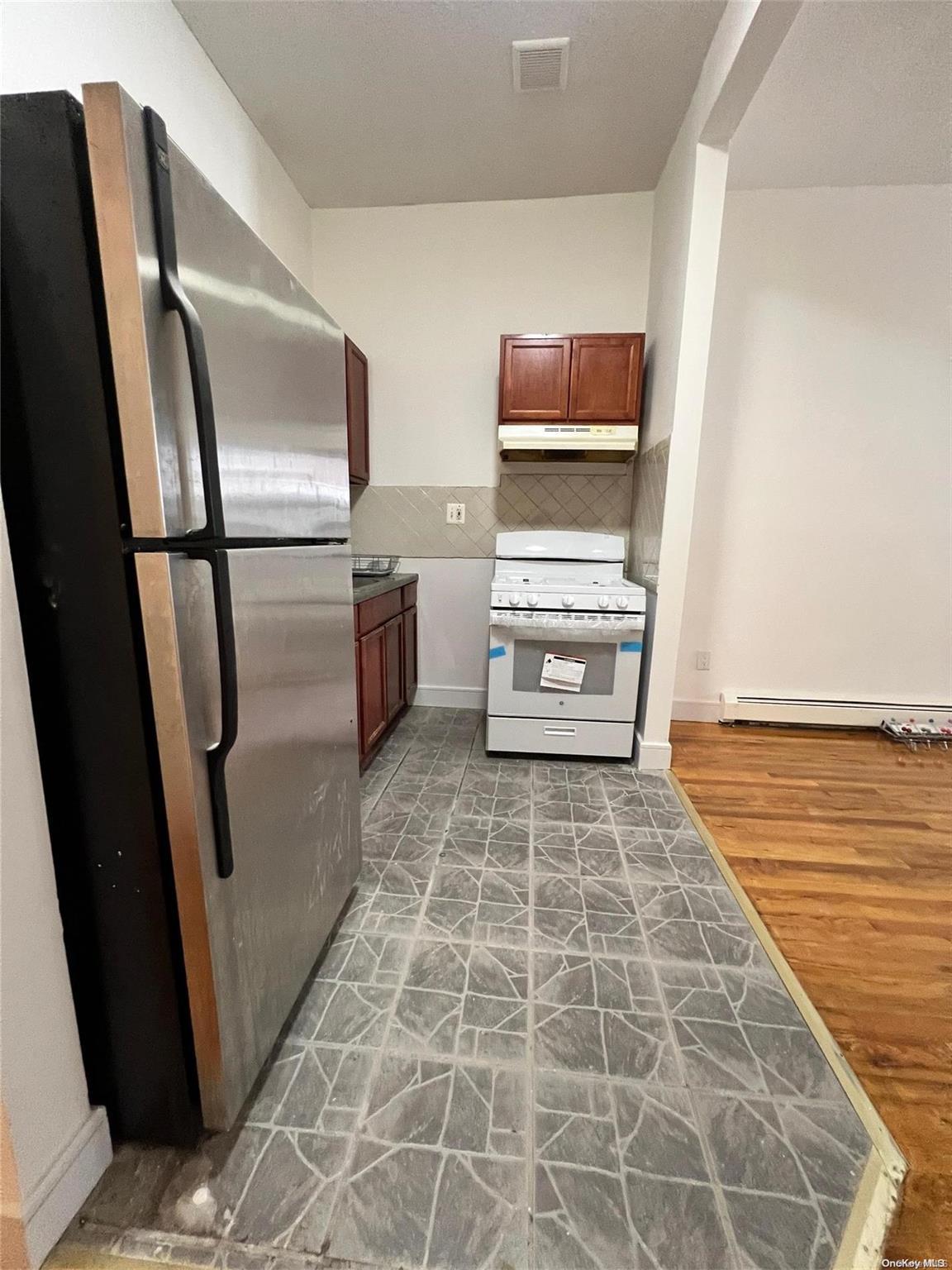 Apartment Saratoga  Brooklyn, NY 11233, MLS-L3579606-2