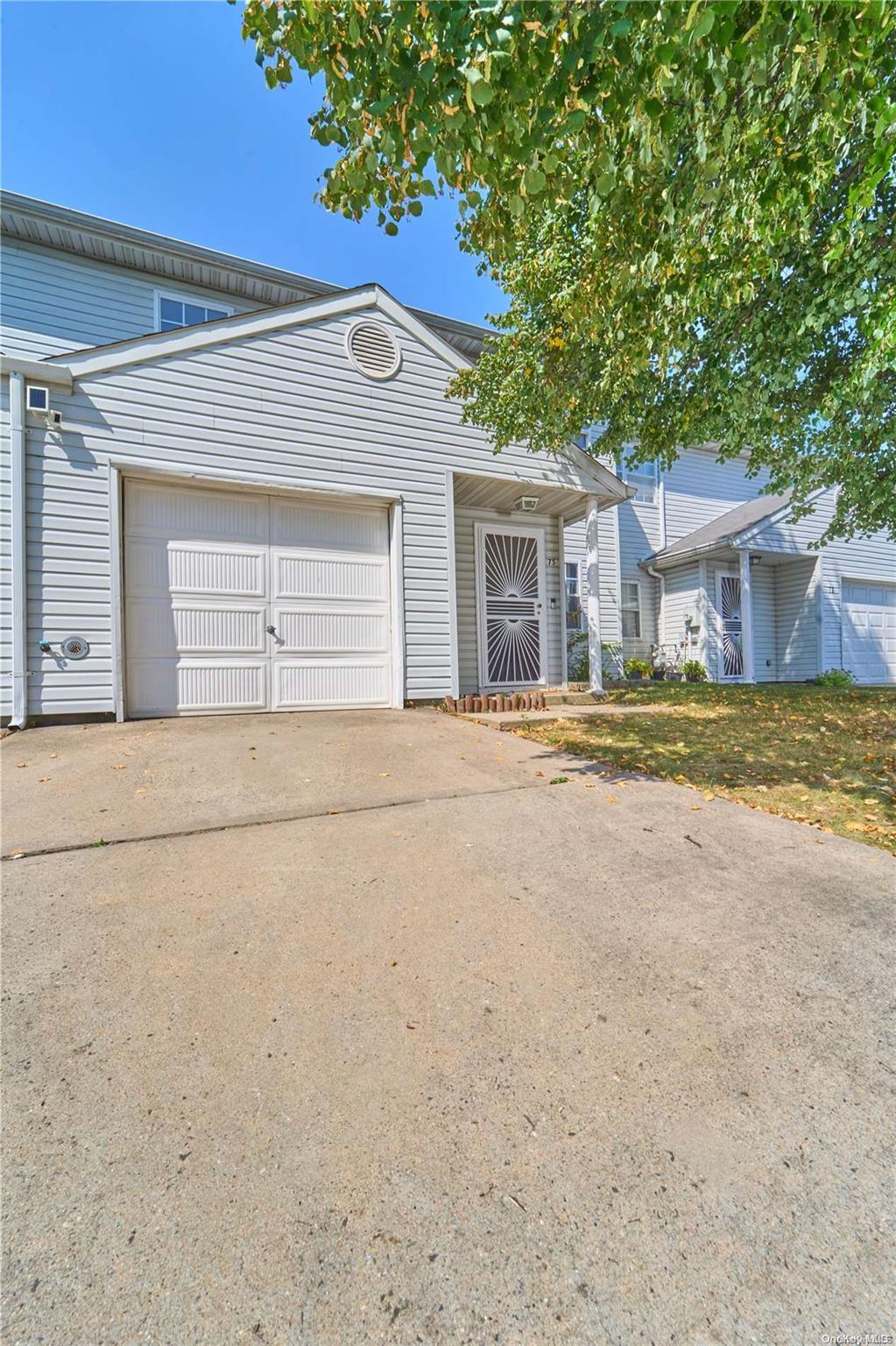Single Family Baldwin  Nassau County, NY 11550, MLS-L3579700-2