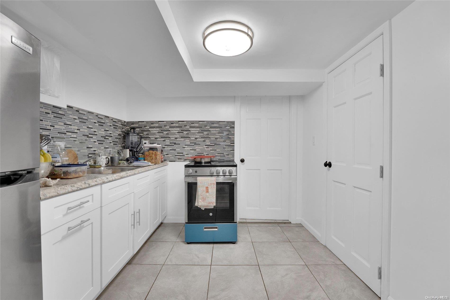 Single Family 217th  Queens, NY 11429, MLS-L3579845-17
