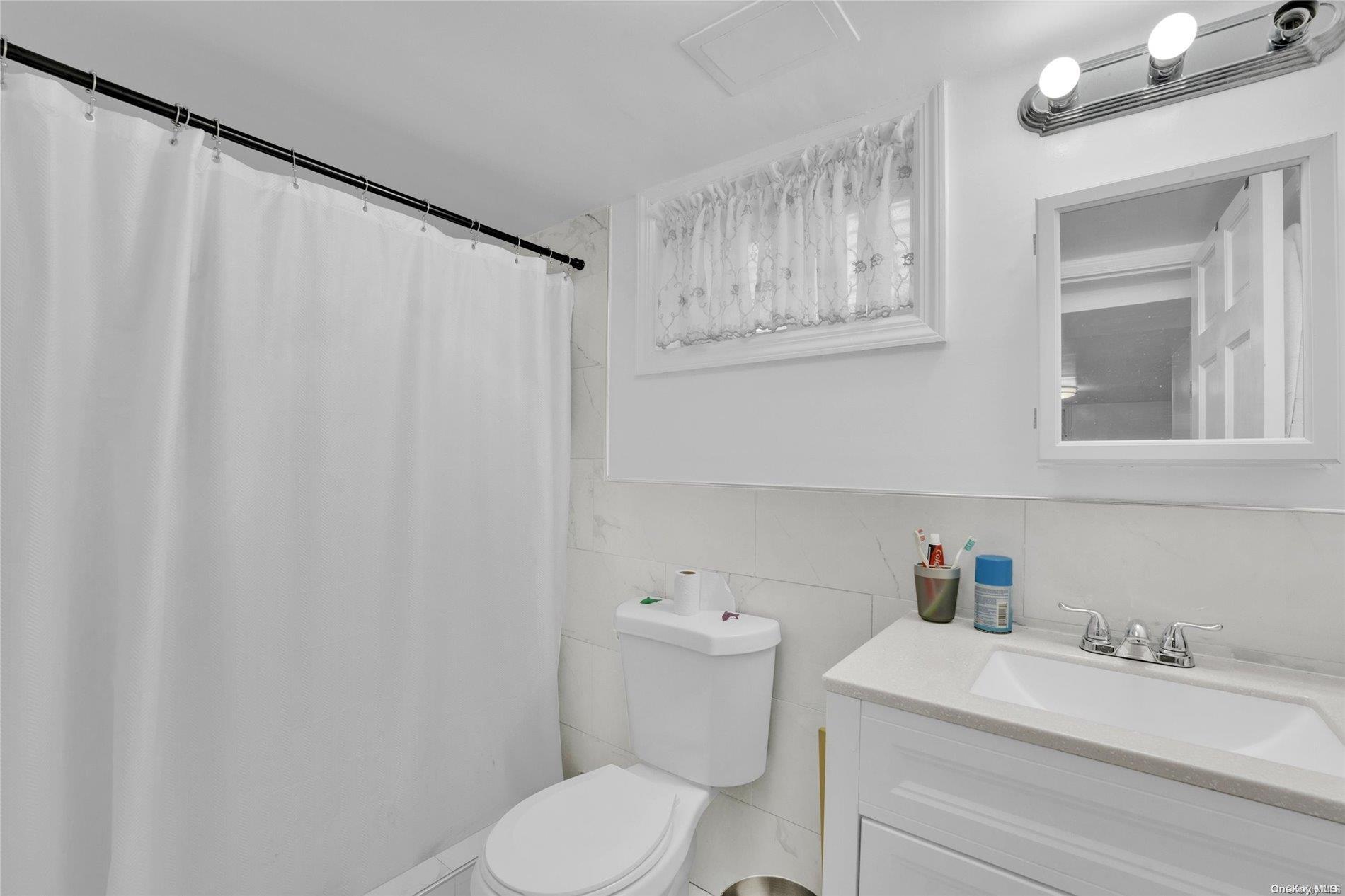 Single Family 217th  Queens, NY 11429, MLS-L3579845-23
