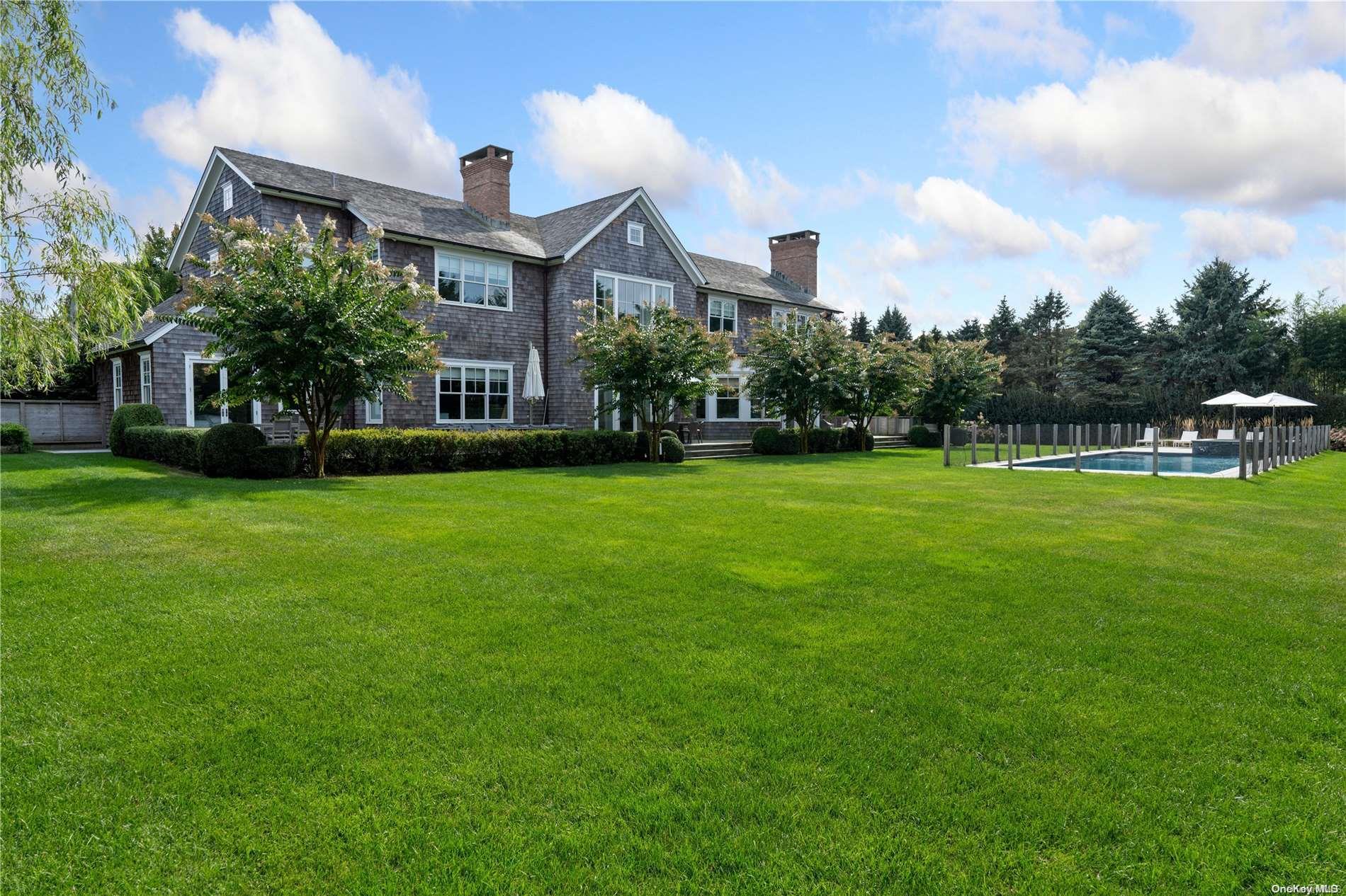 Single Family Chase Ct  Suffolk County, NY 11932, MLS-L3579927-36