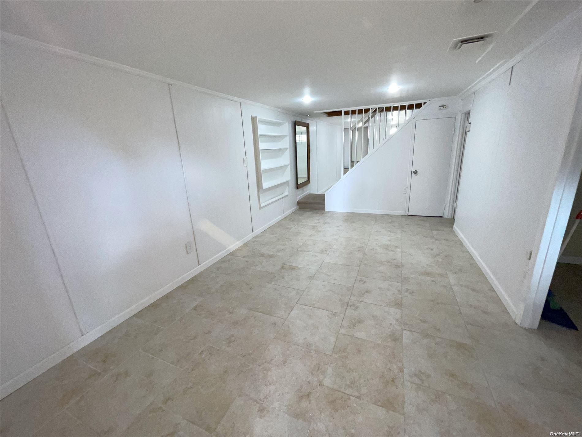 Apartment 207th  Queens, NY 11361, MLS-L3580073-21
