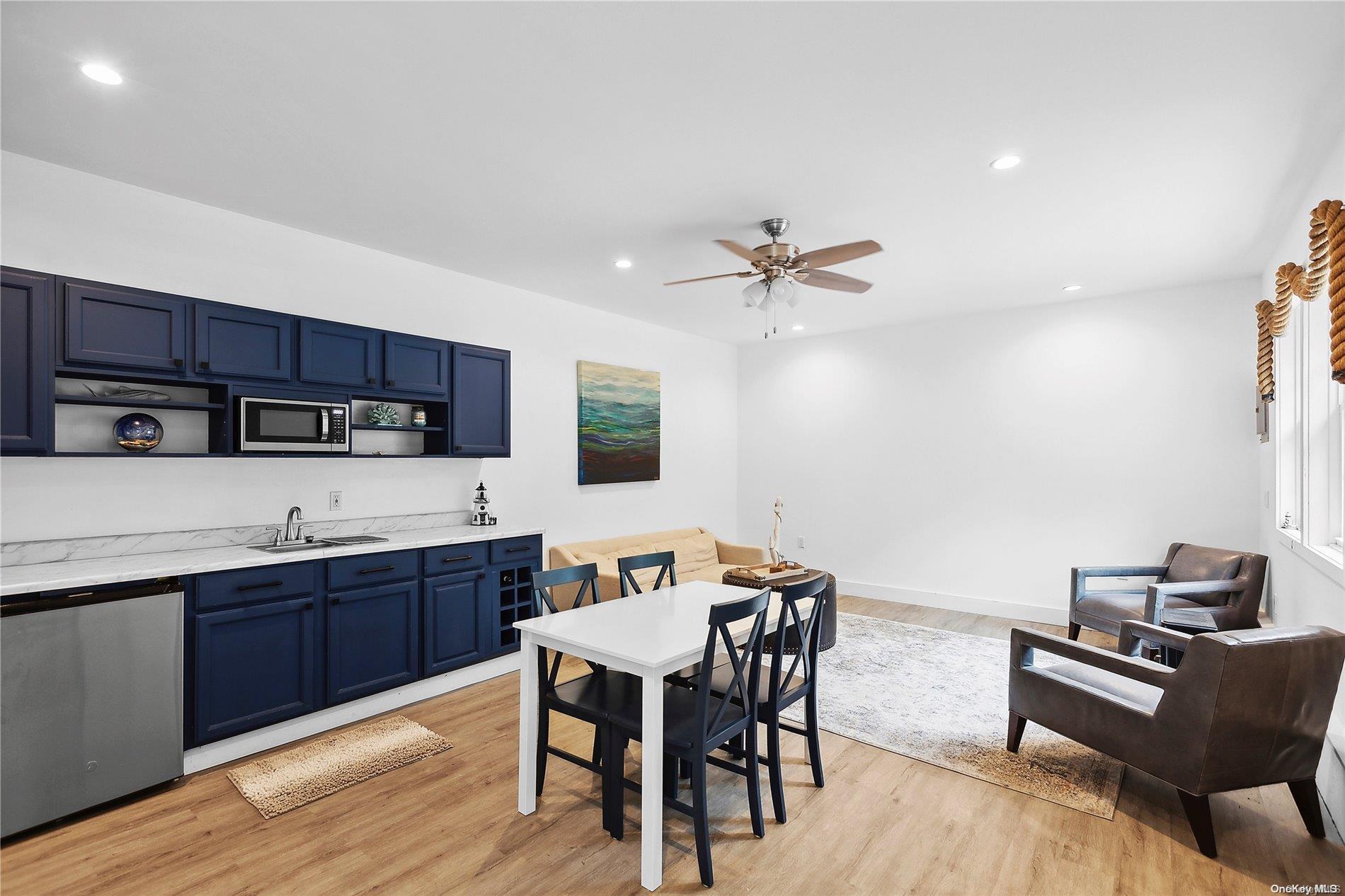 Single Family Prospect  Suffolk County, NY 11937, MLS-L3580303-20