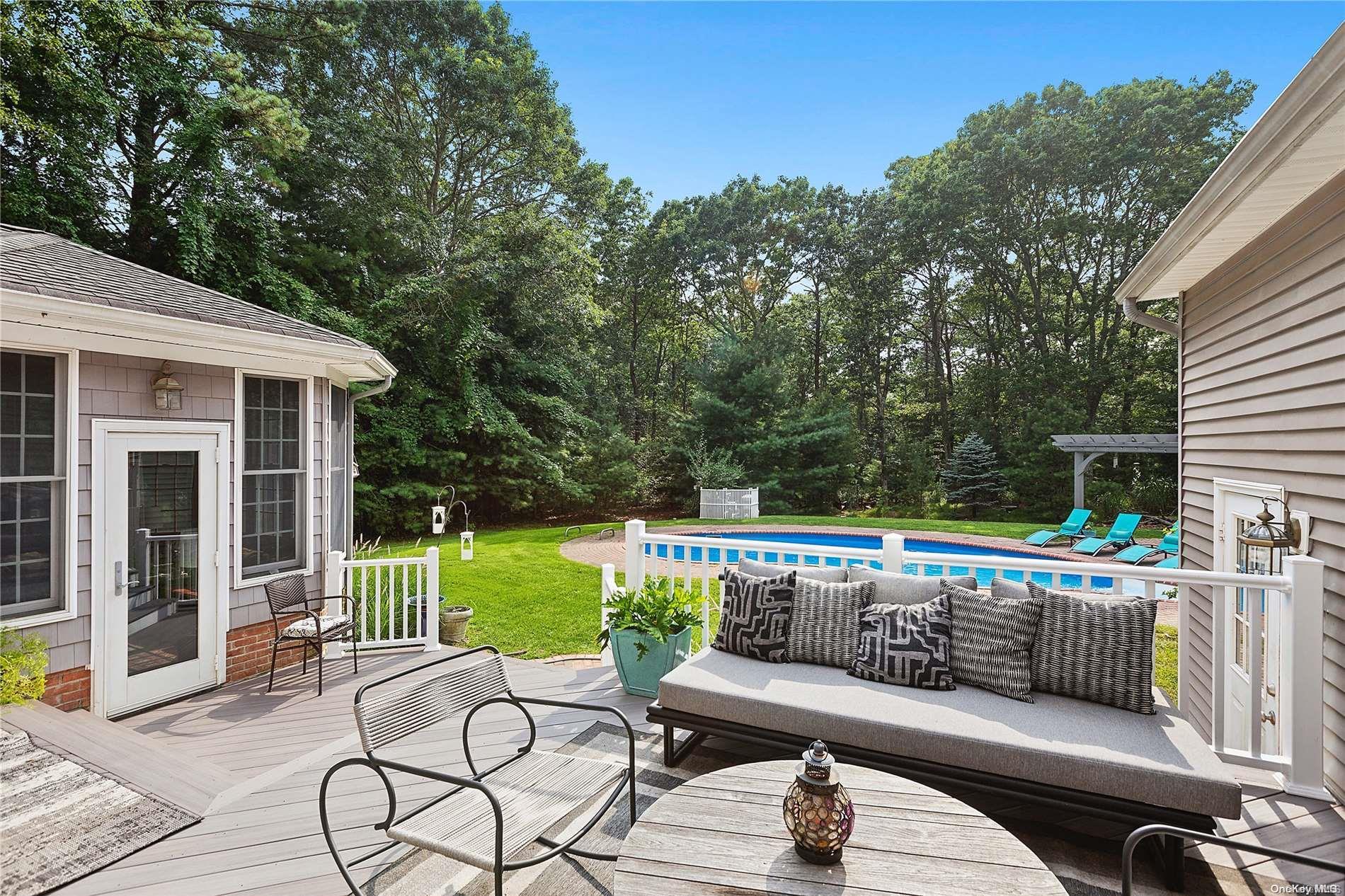 Single Family Prospect  Suffolk County, NY 11937, MLS-L3580303-4